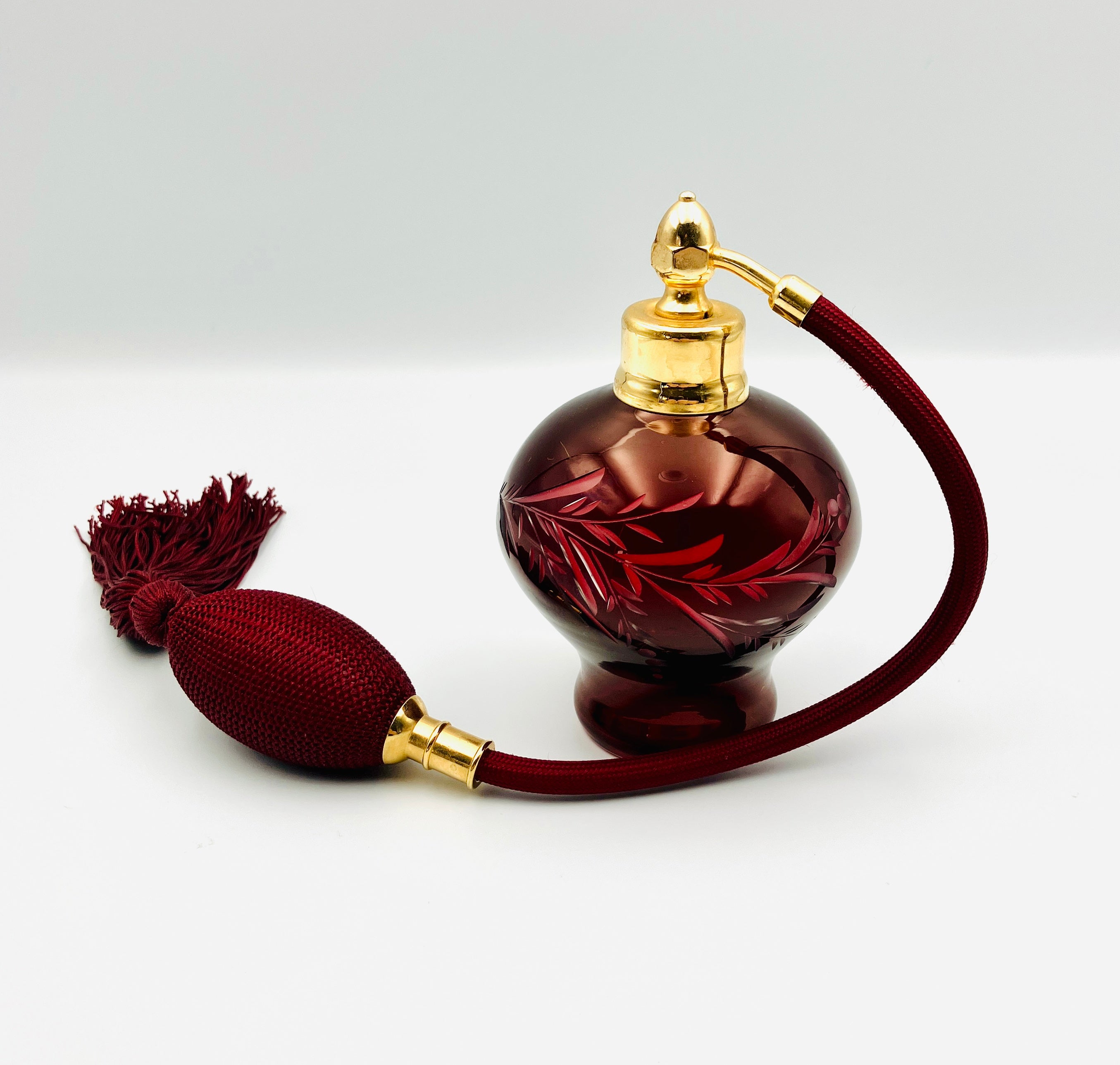 Perfumes & Handbags & Accessories