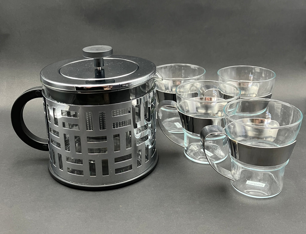 Bodum Eileen Chrome Teapot With Infuser With 4 Assam Bodum Mugs