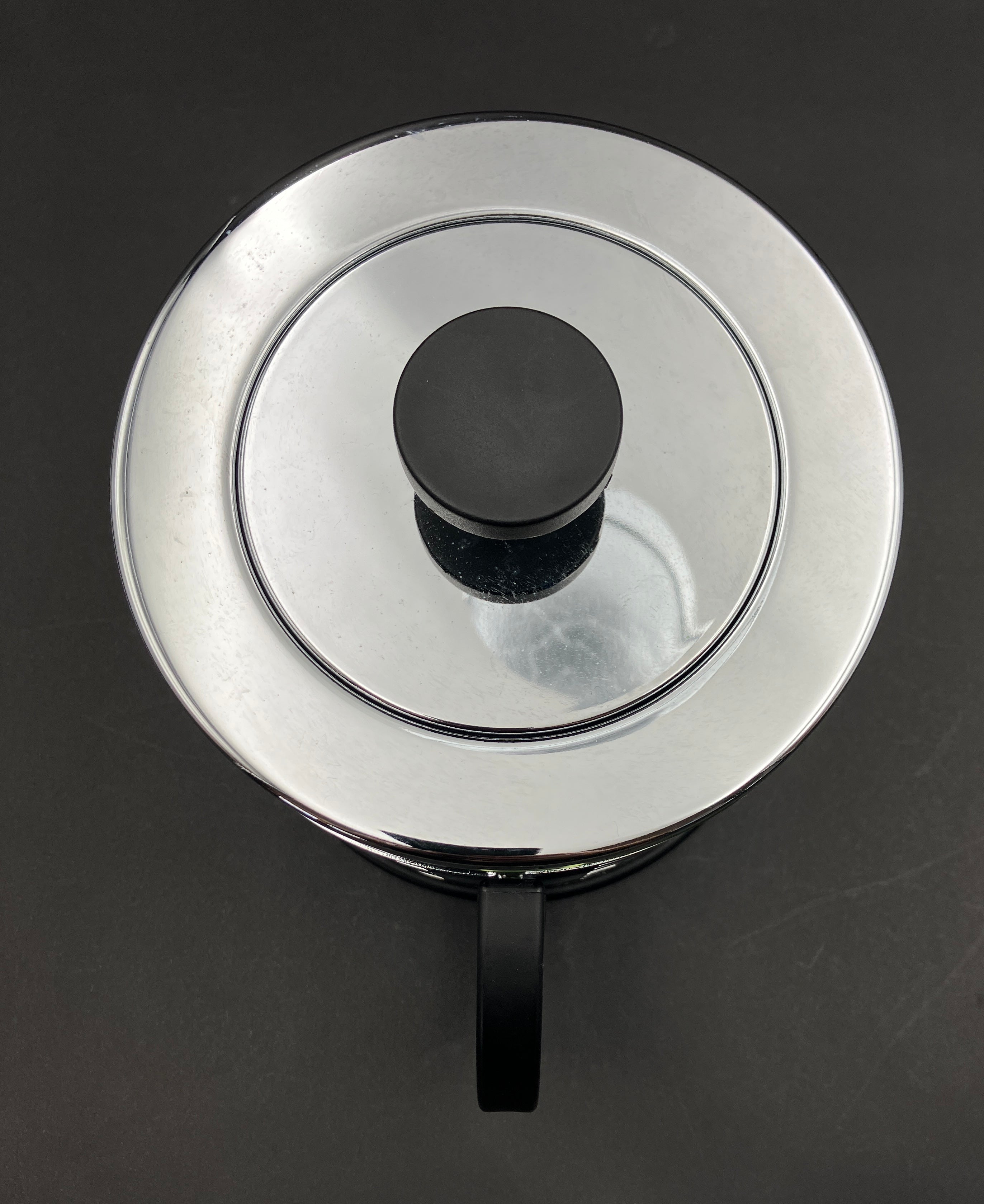 Bodum Eileen Chrome Teapot With Infuser With 4 Assam Bodum Mugs