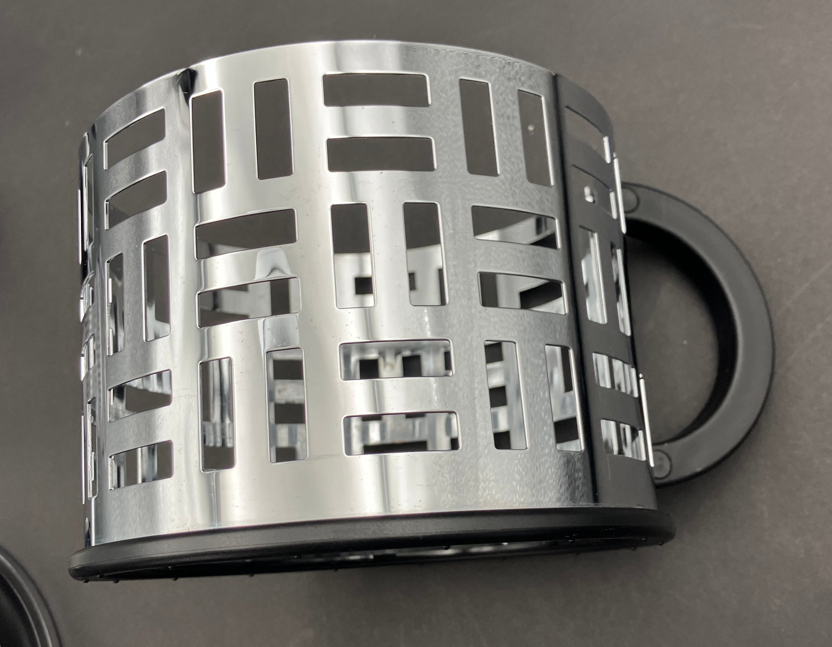 Bodum Eileen Chrome Teapot With Infuser With 4 Assam Bodum Mugs