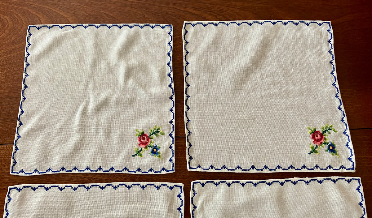 Vintage Tablecloth Roses Cross Stitch 127cm x 169cm & 6 Serviettes/ Napkins