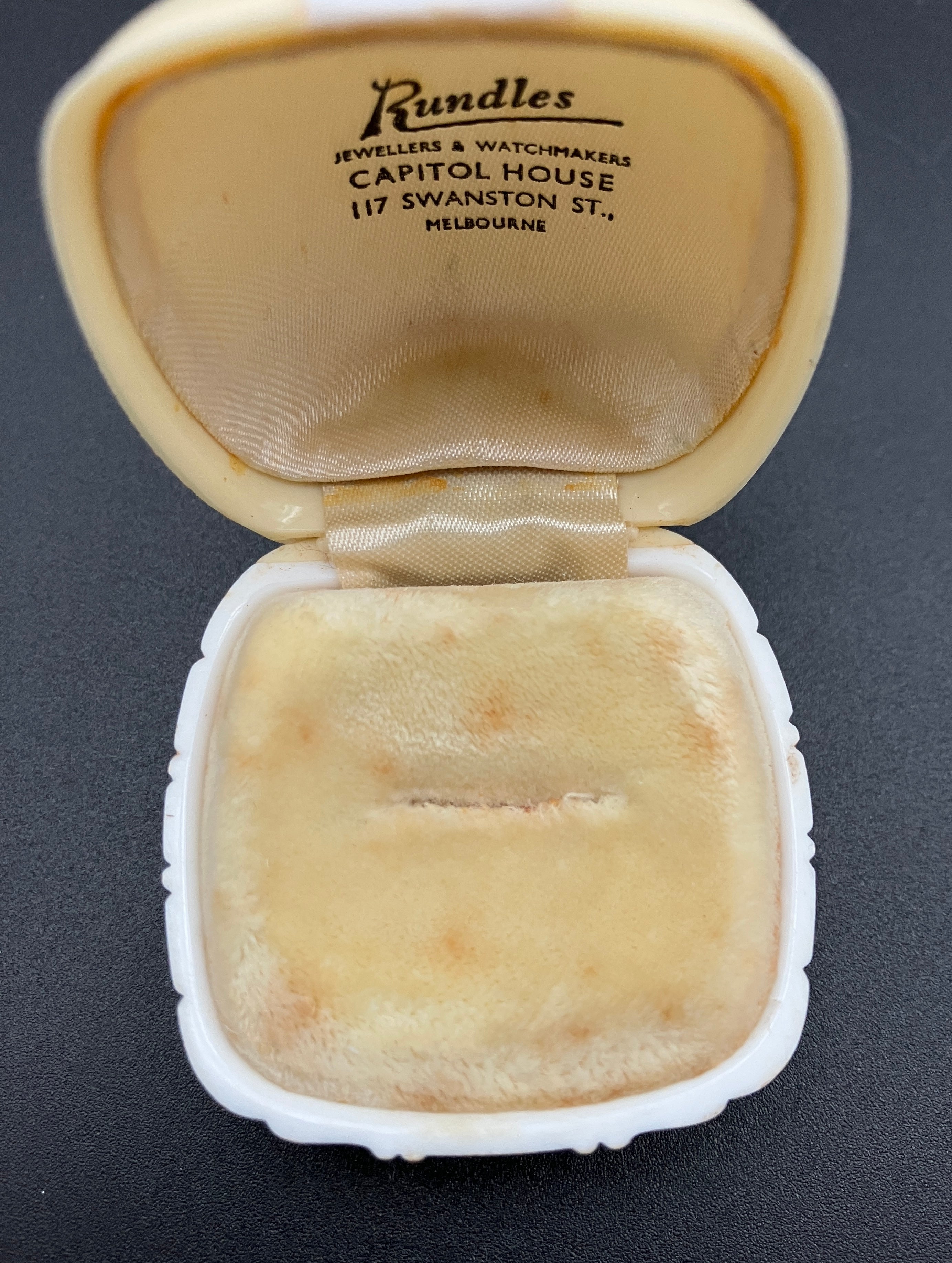 Vintage Ring Box Casecraft Australia Art Deco Style “Rundles Jewellers”