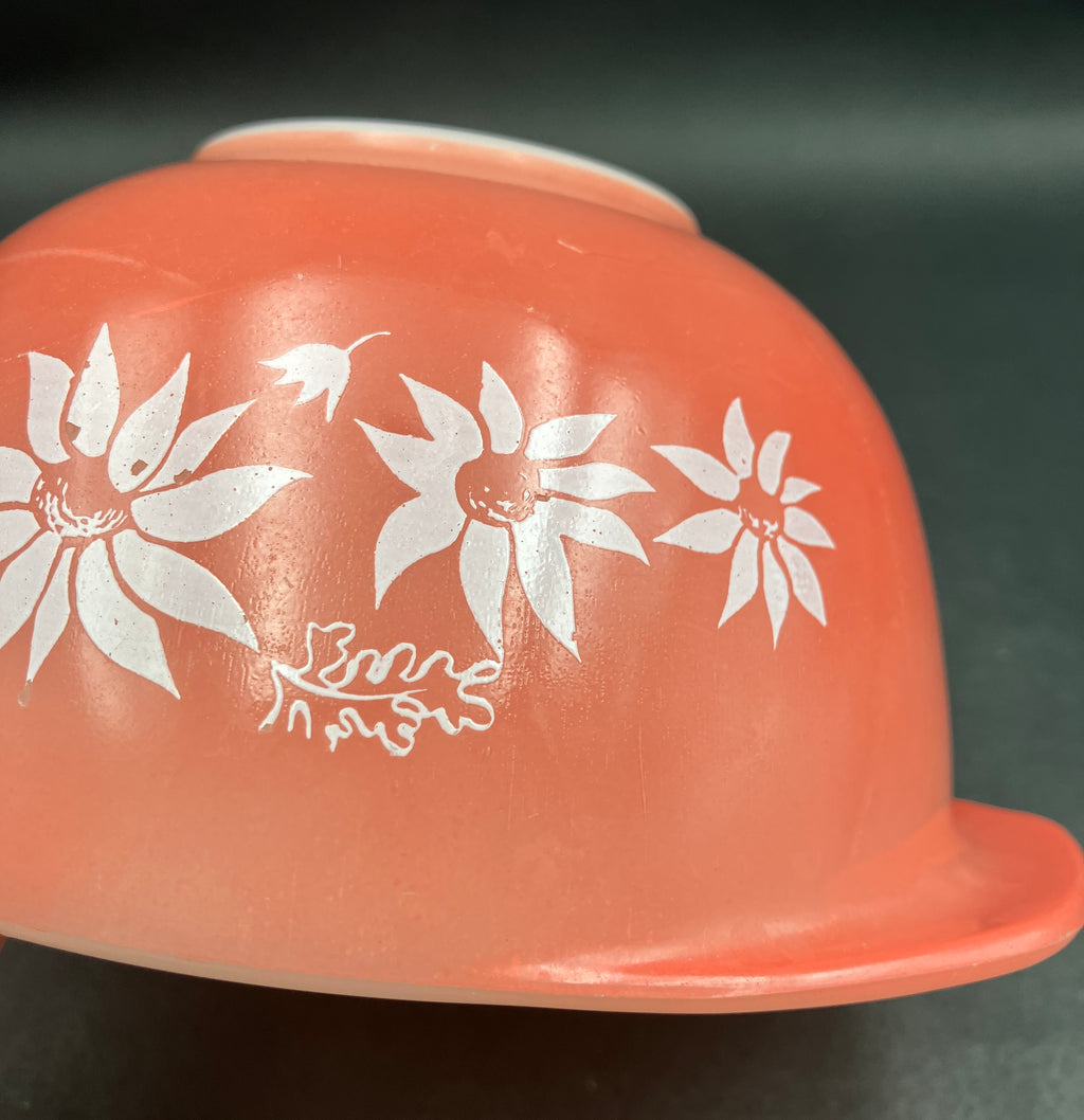 Pyrex Pink Flannel Flowers Cinderella Mixing Bowl