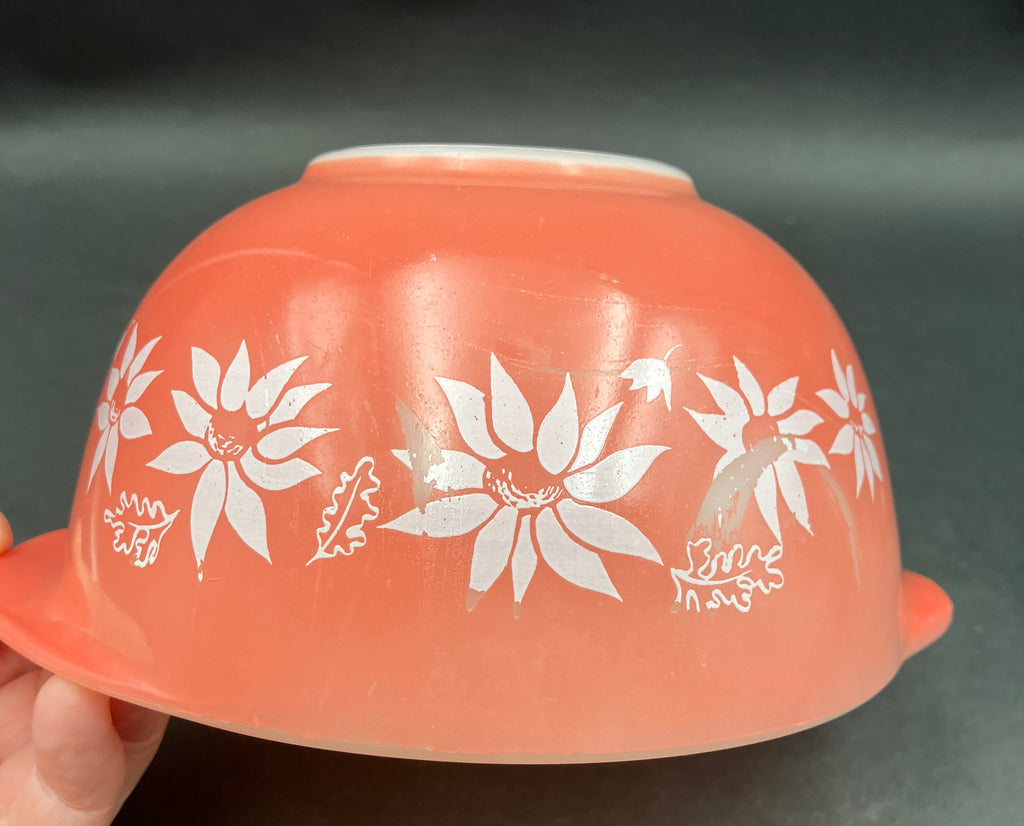Pyrex Pink Flannel Flowers Cinderella Mixing Bowl