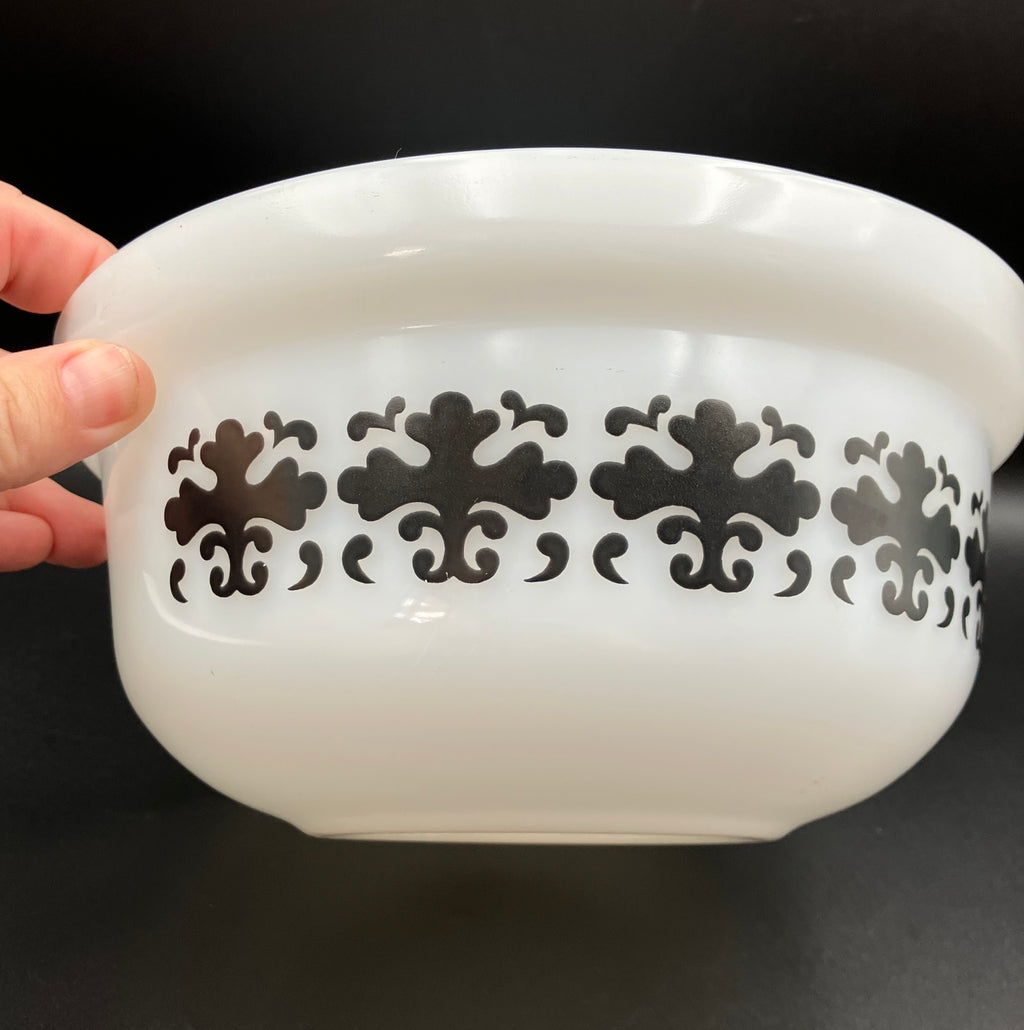Vintage Pyrex Black Magic Half Tubby Deep Bowl 1976-1979 Rare