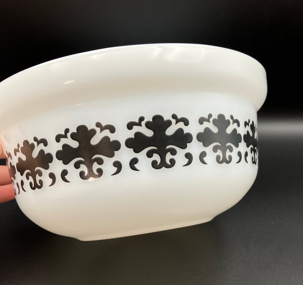 Vintage Pyrex Black Magic Half Tubby Deep Bowl 1976-1979 Rare