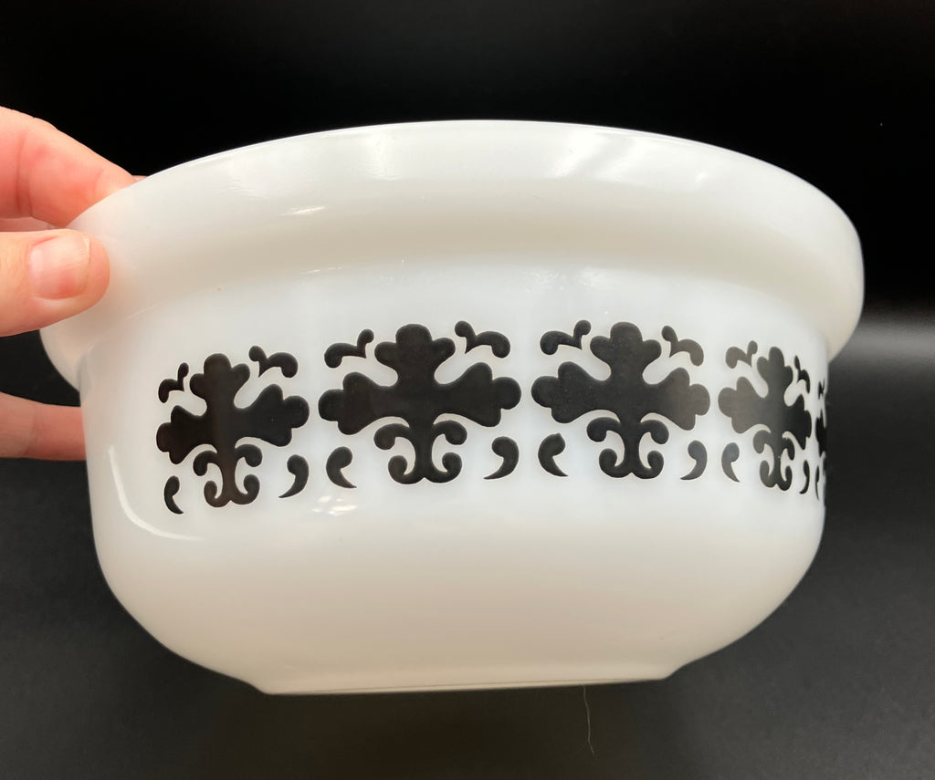 Vintage Pyrex Black Magic Half Tubby Deep Bowl 1976-1979 Rare