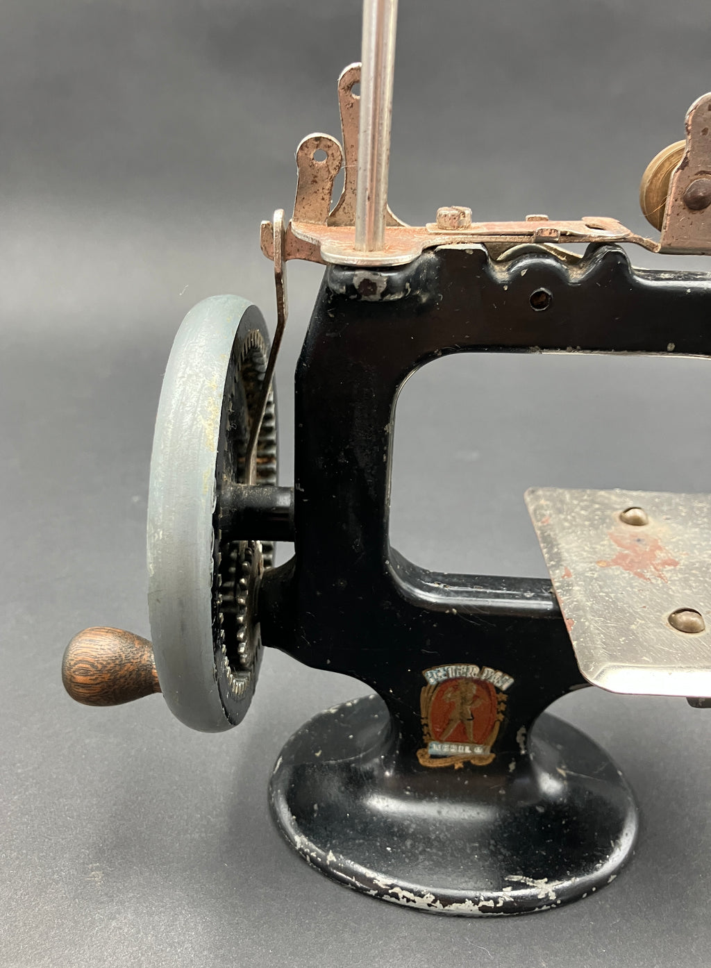 Vintage Peter Pan Toy Sewing Machine Model O - Working see video