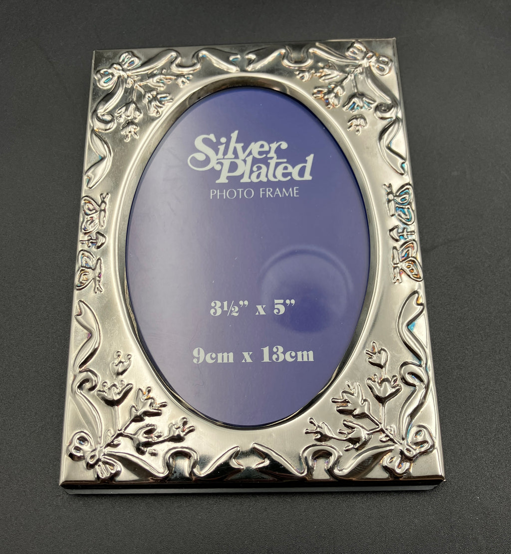 Vintage Silver Plated Frames X2 Photo Frame 8cm X 10cm & 9cm X 13cm