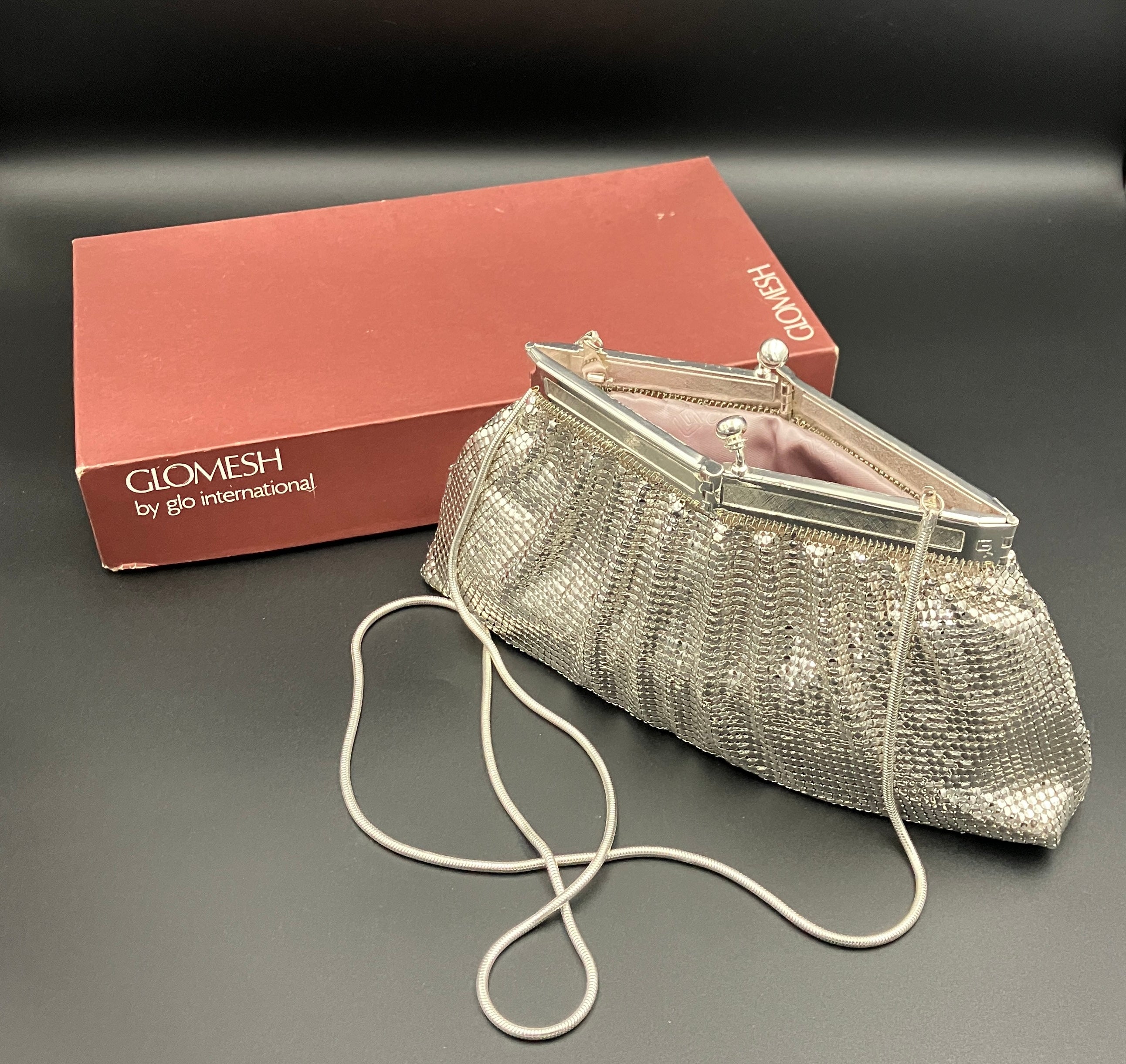 Vintage GLOMESH Frogmouth Closure Silver handbag With Box - As New Condition