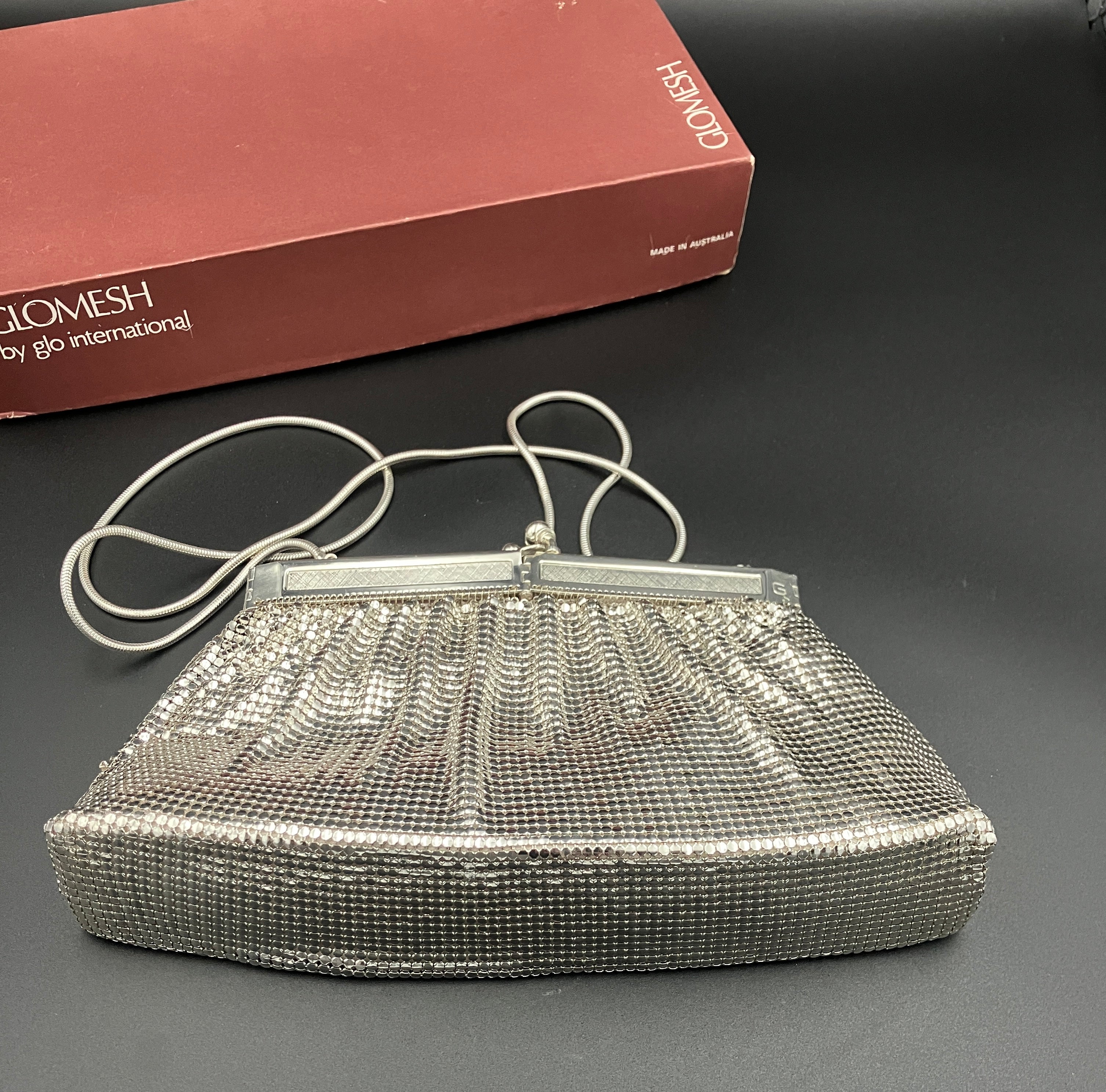 Vintage GLOMESH Frogmouth Closure Silver handbag With Box - As New Condition