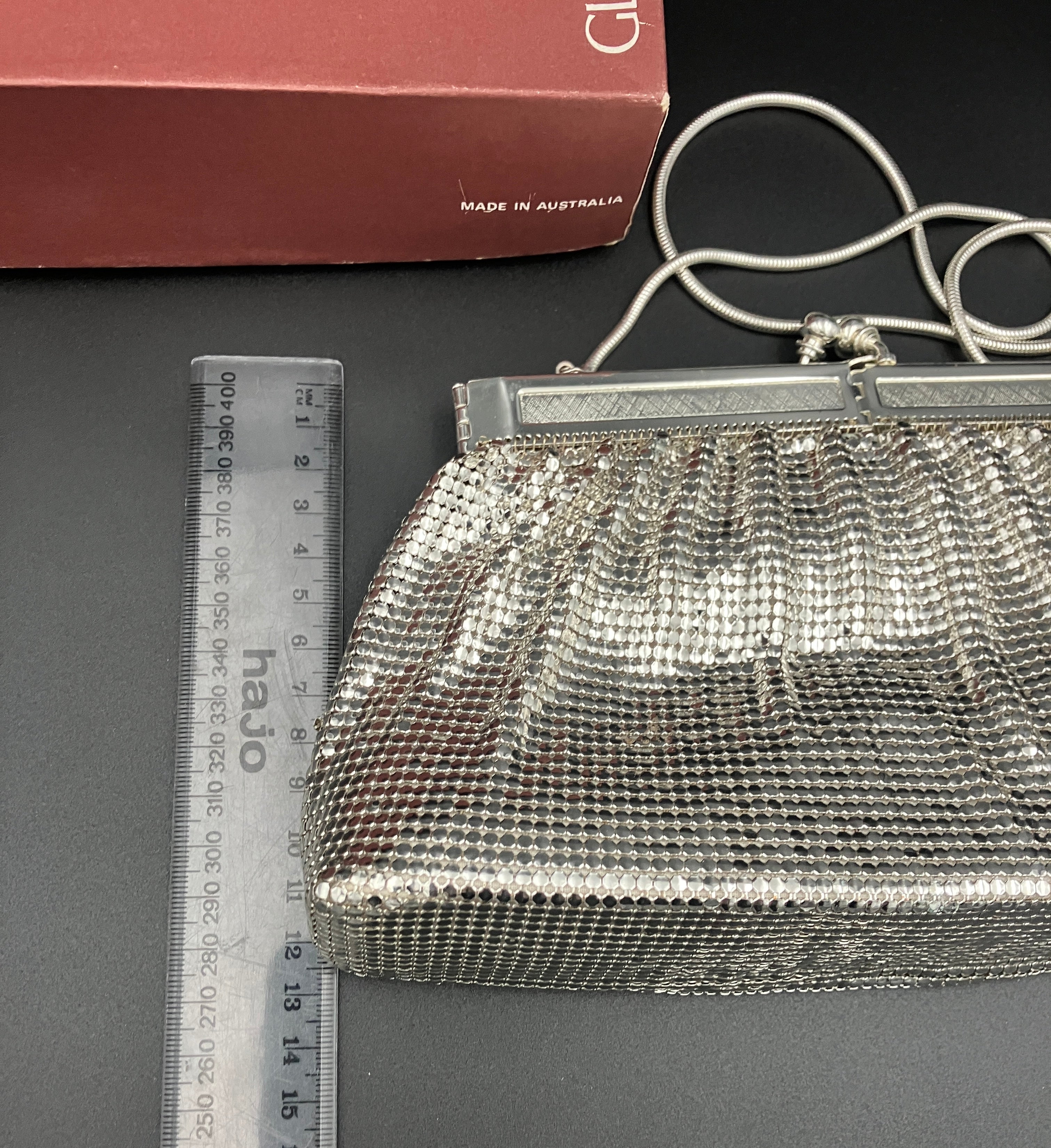 Vintage GLOMESH Frogmouth Closure Silver handbag With Box - As New Condition