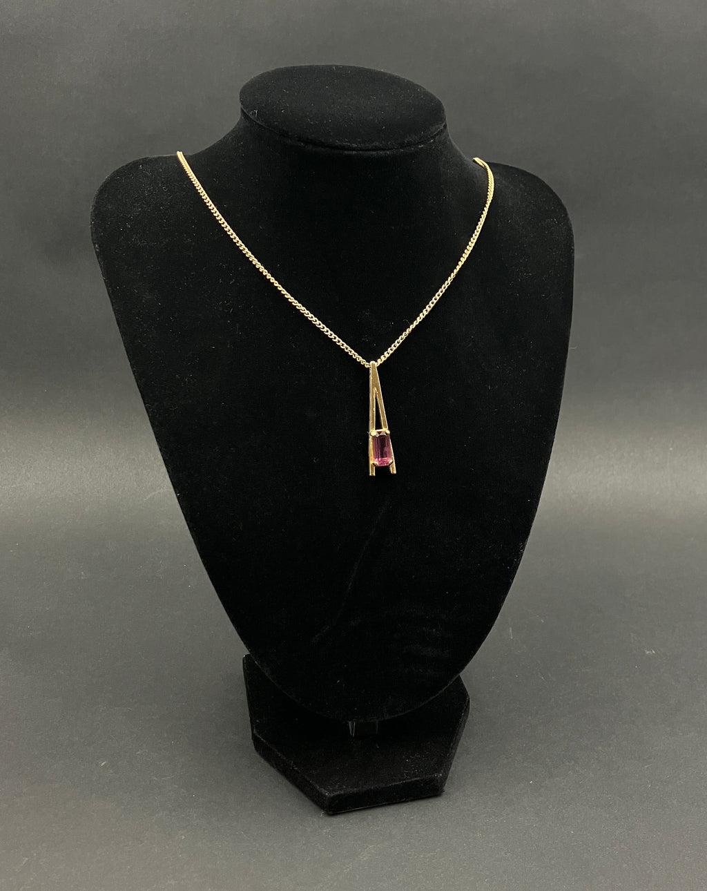 Vintage Avon Gold Tone Necklace Purple Stone Made In West Germany
