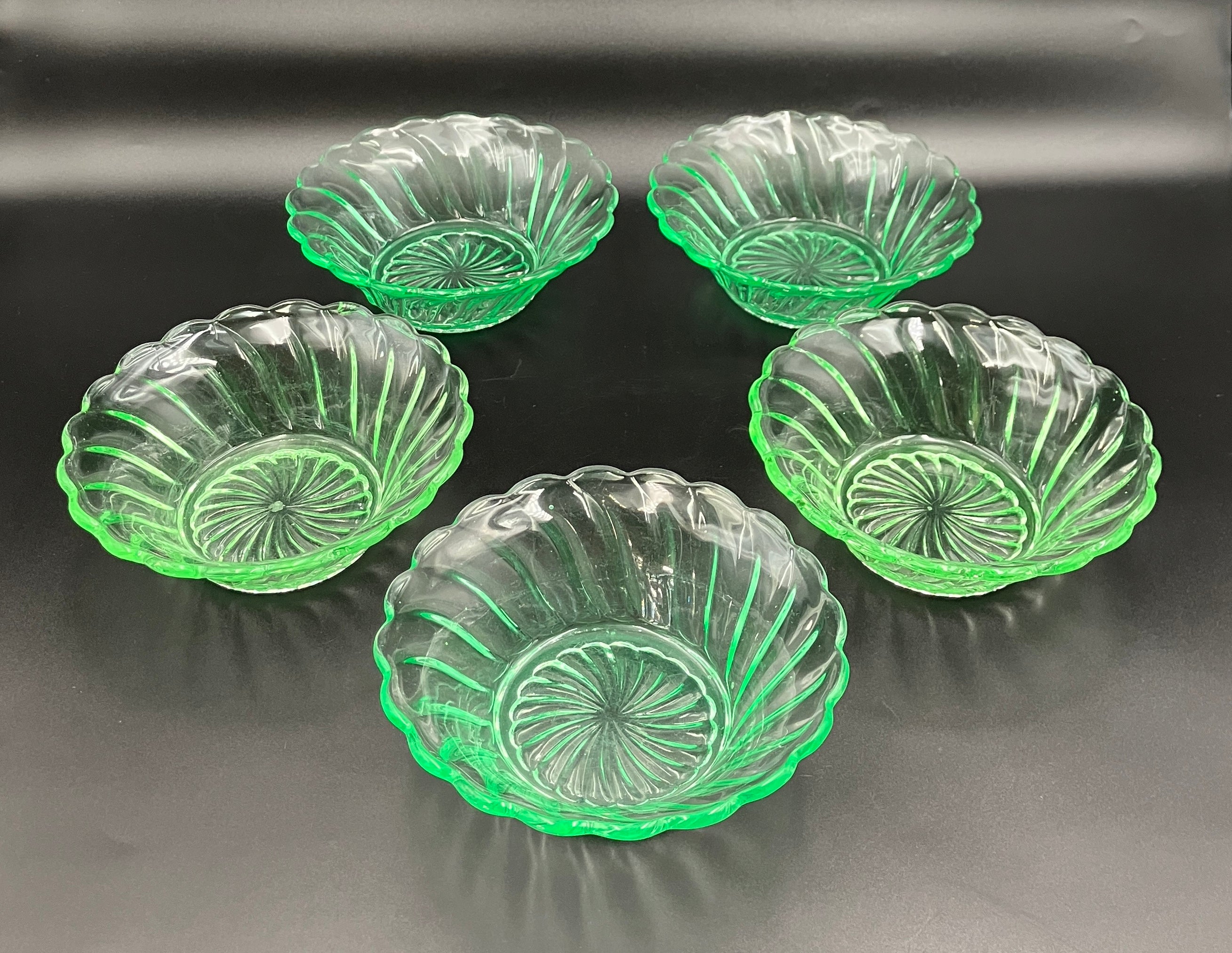 Bagley Uranium Glass 'Carnival Swirl' Bowls Set Of 5 - Strong Glow