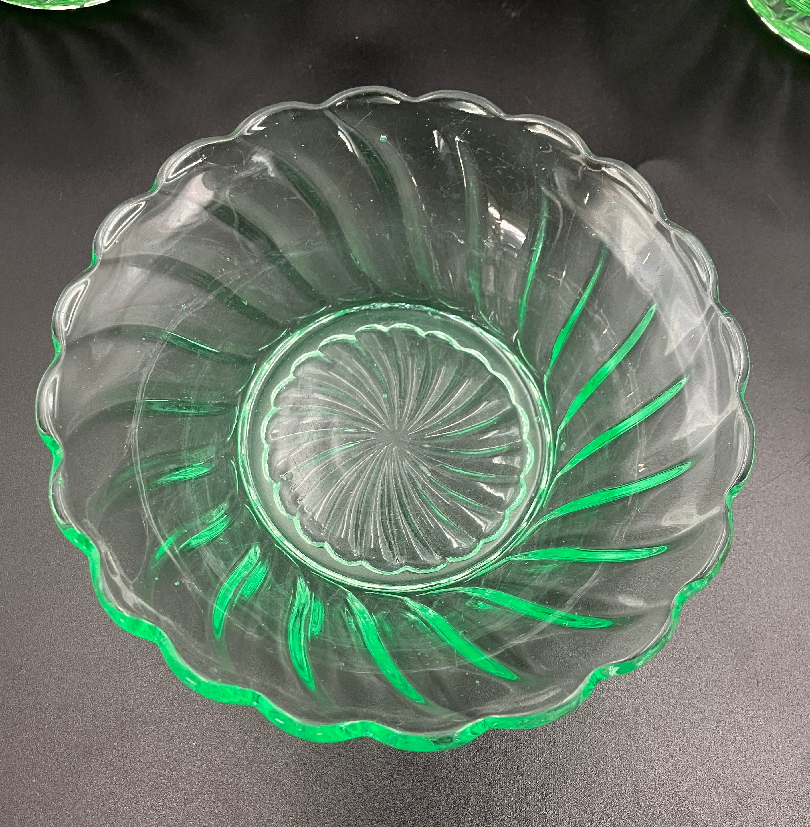 Bagley Uranium Glass 'Carnival Swirl' Bowls Set Of 5 - Strong Glow