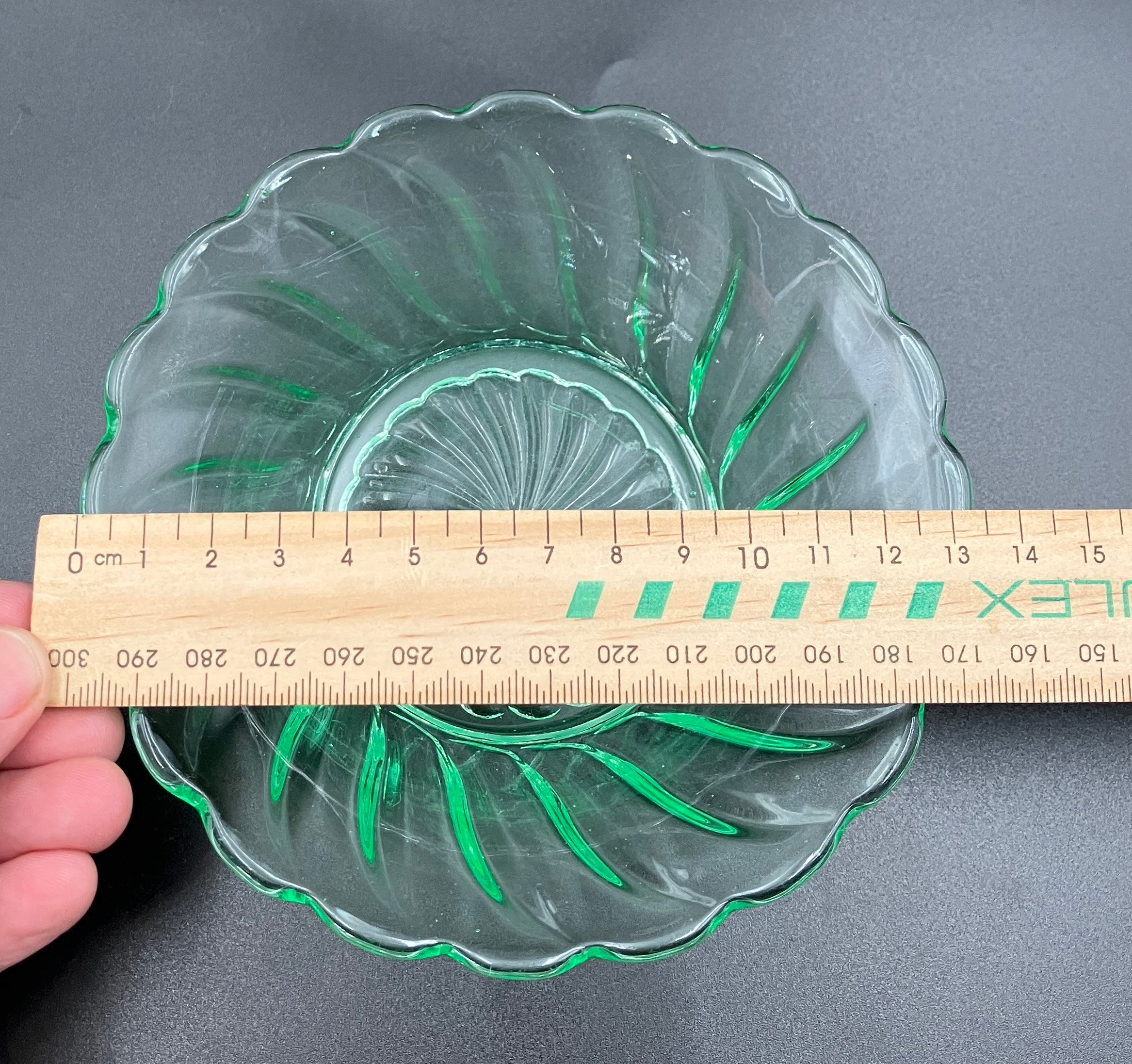 Bagley Uranium Glass 'Carnival Swirl' Bowls Set Of 5 - Strong Glow