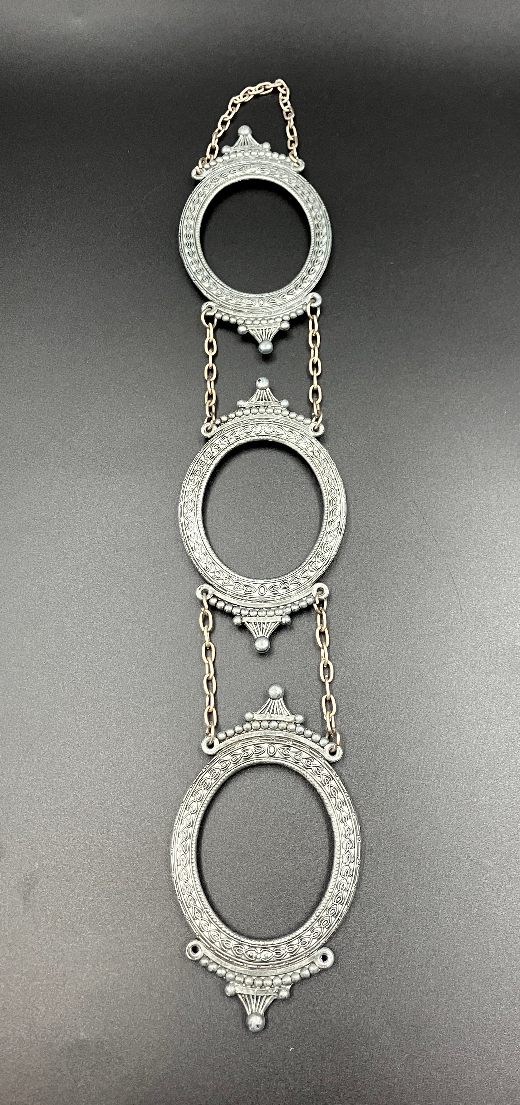 Vintage Frames Oval Italian Style Metal Silver Tone Hanging On Chain 36cm Length