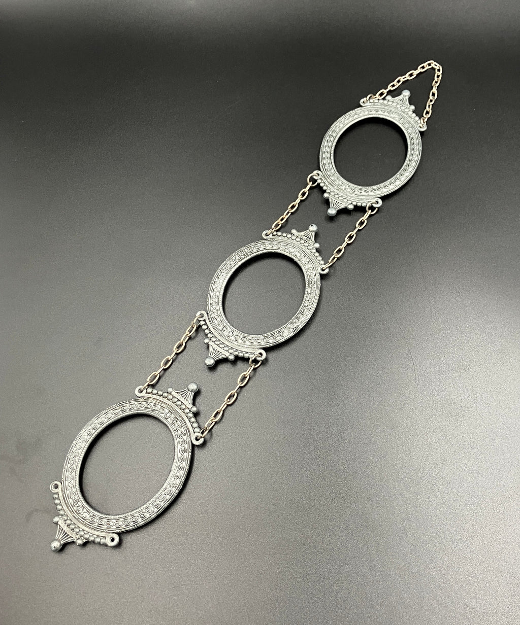 Vintage Frames Oval Italian Style Metal Silver Tone Hanging On Chain 36cm Length