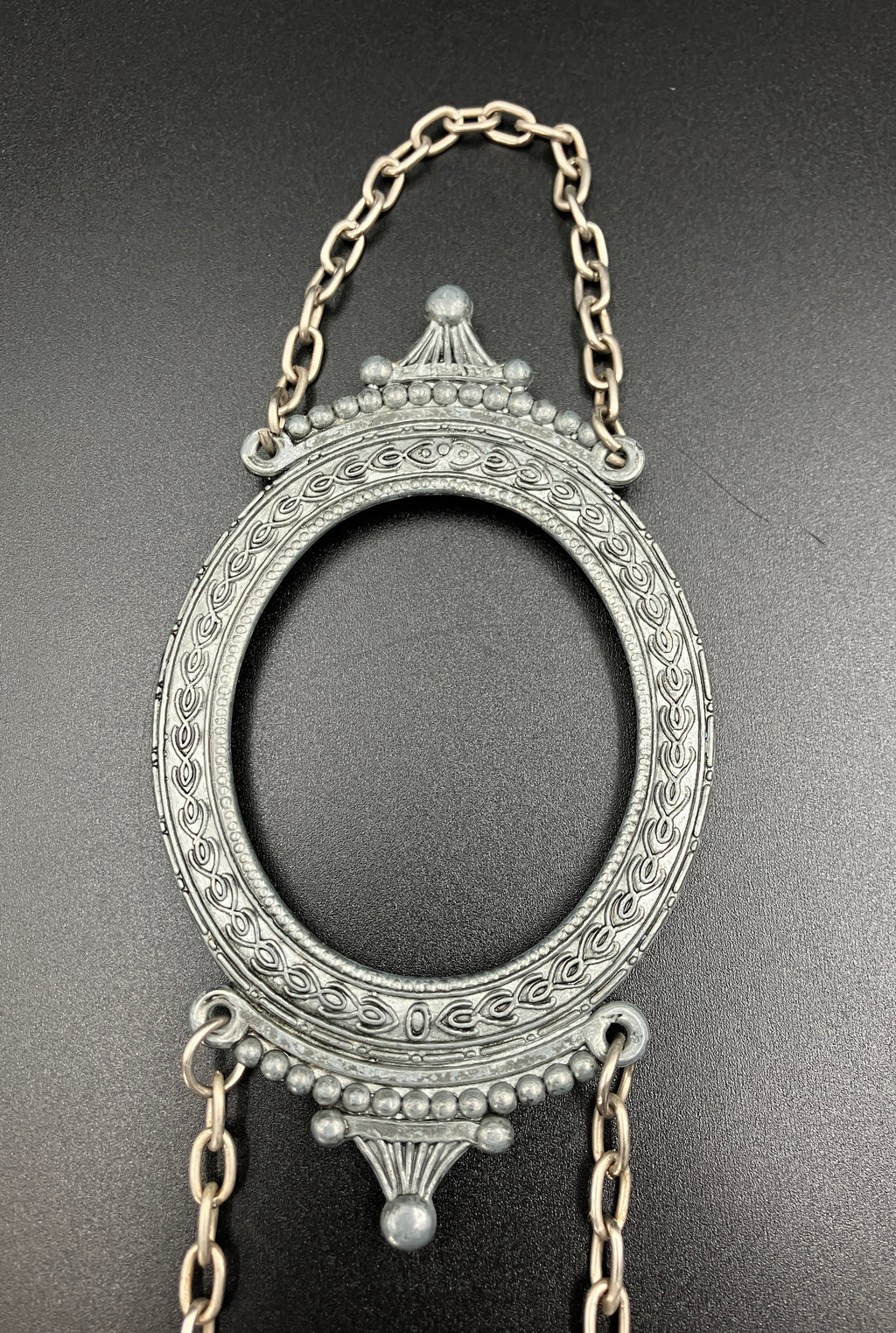 Vintage Frames Oval Italian Style Metal Silver Tone Hanging On Chain 36cm Length