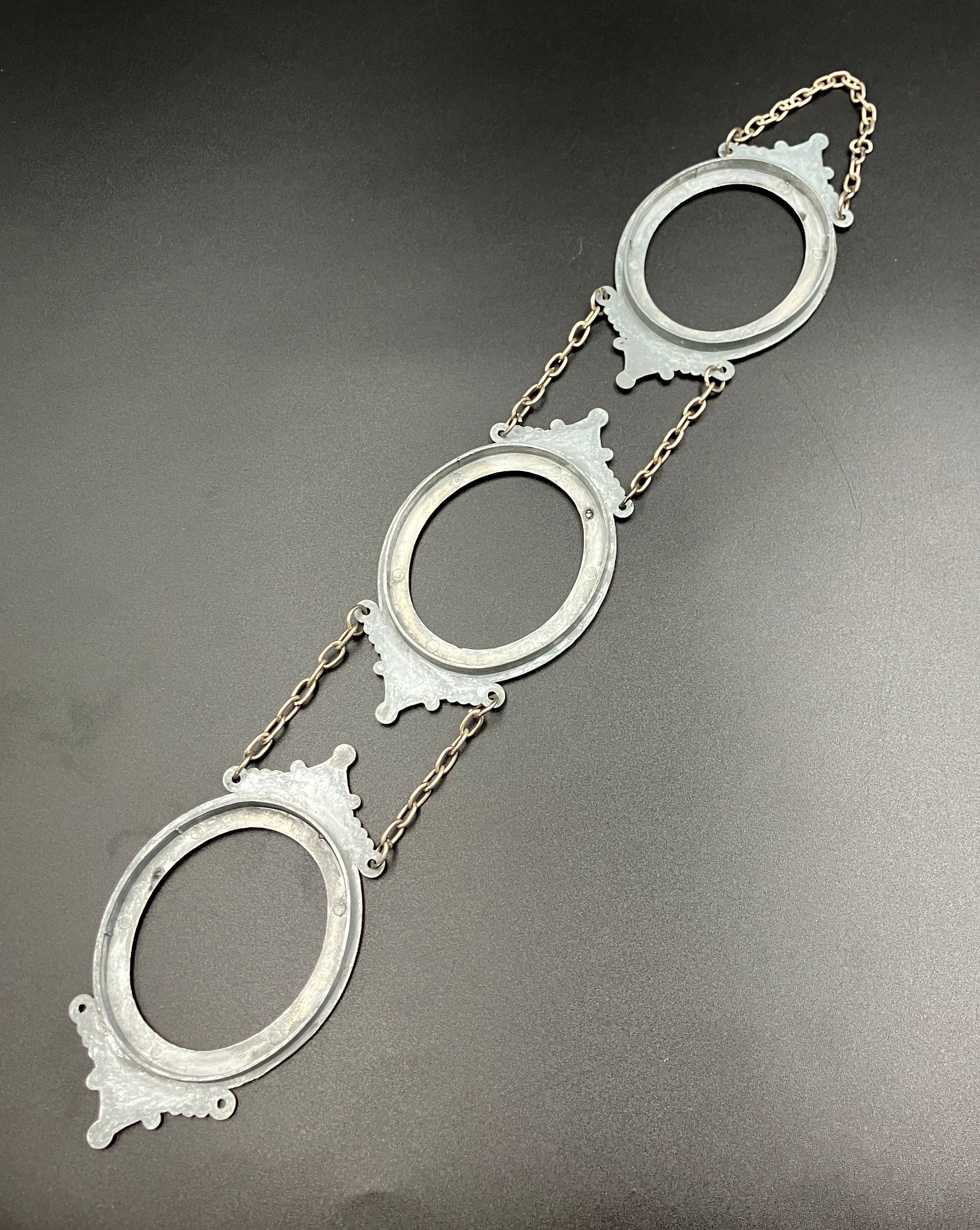 Vintage Frames Oval Italian Style Metal Silver Tone Hanging On Chain 36cm Length