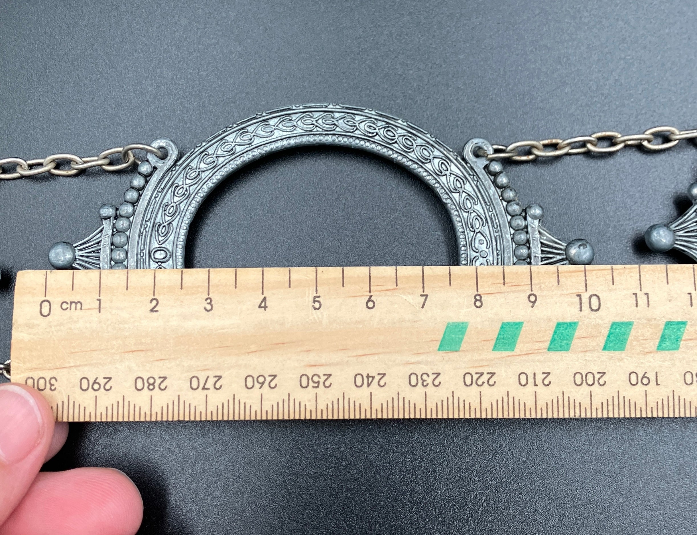 Vintage Frames Oval Italian Style Metal Silver Tone Hanging On Chain 36cm Length