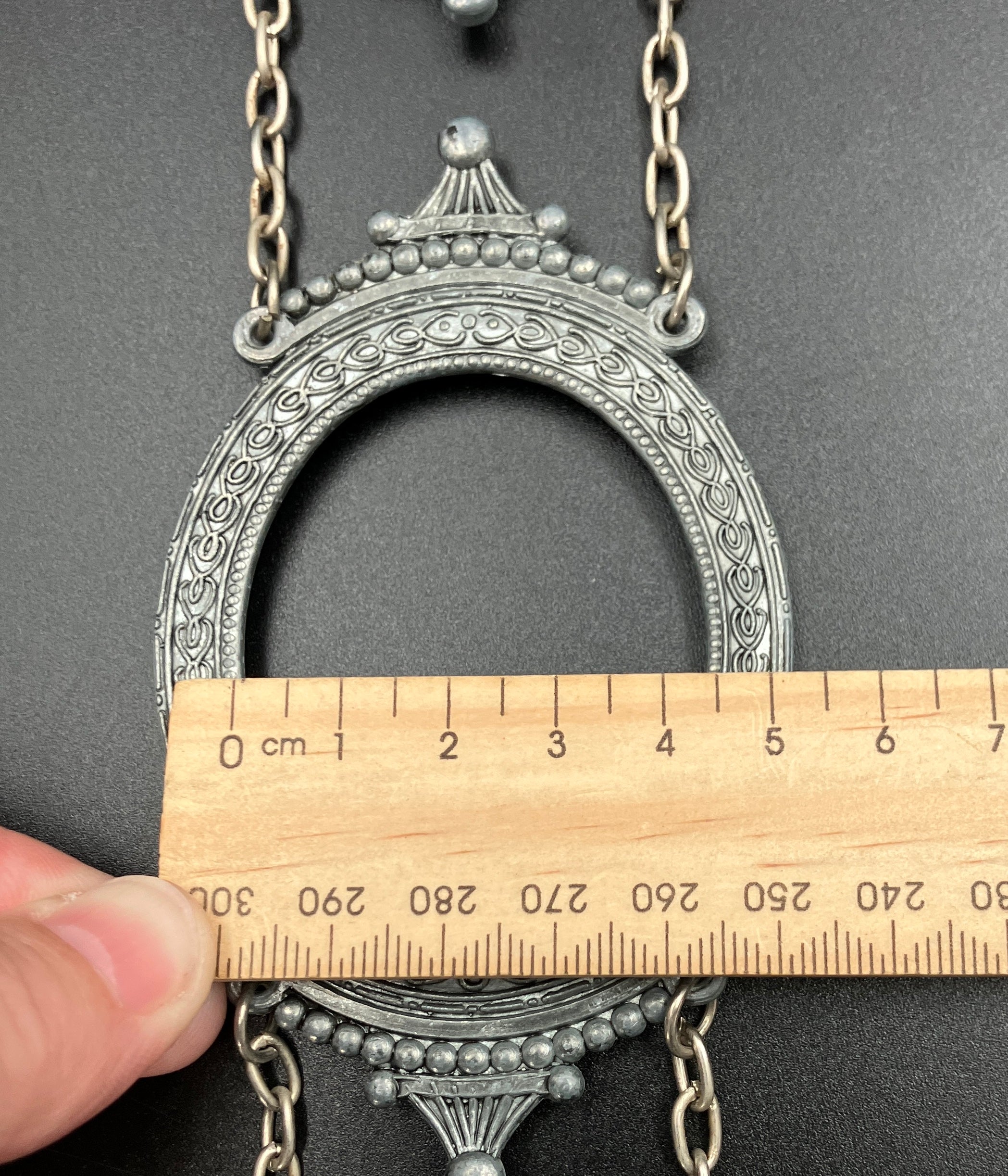 Vintage Frames Oval Italian Style Metal Silver Tone Hanging On Chain 36cm Length