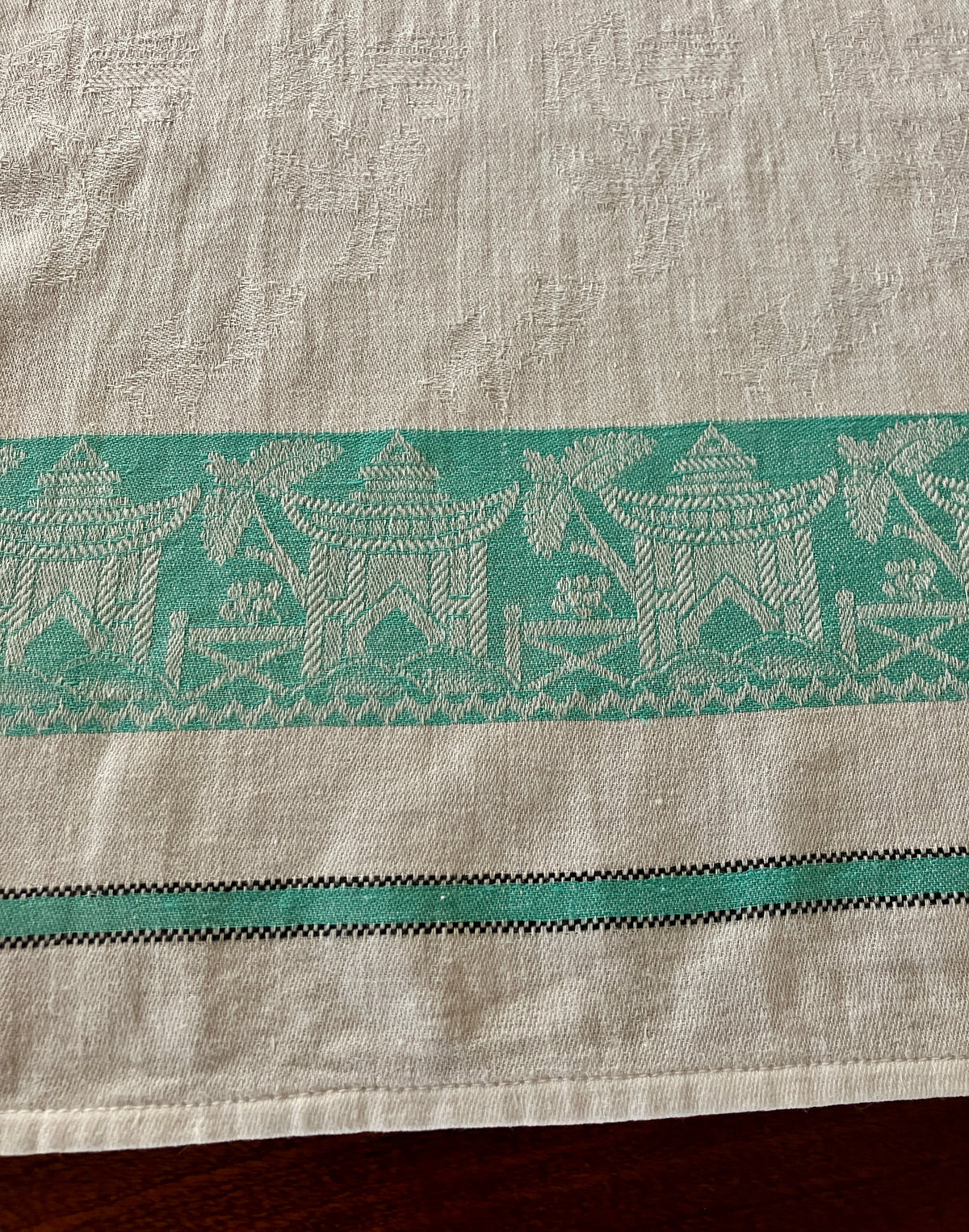 Vintage Willow Pattern Damask Tablecloth With Green Border 120cm X 125cm