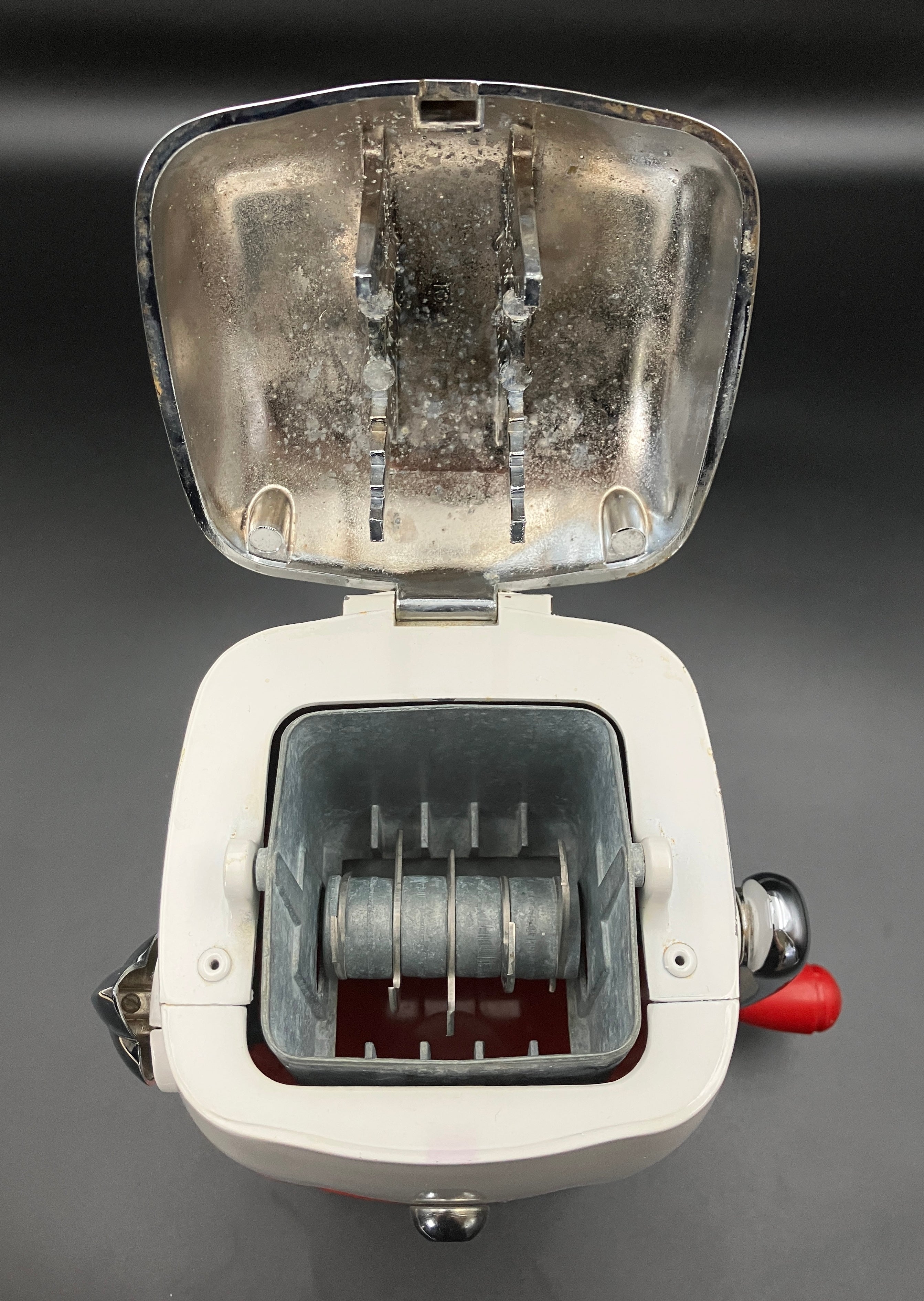 Vintage Ice-O-Mat Ice Crusher c1950/60 Made In Australia- Great Condition