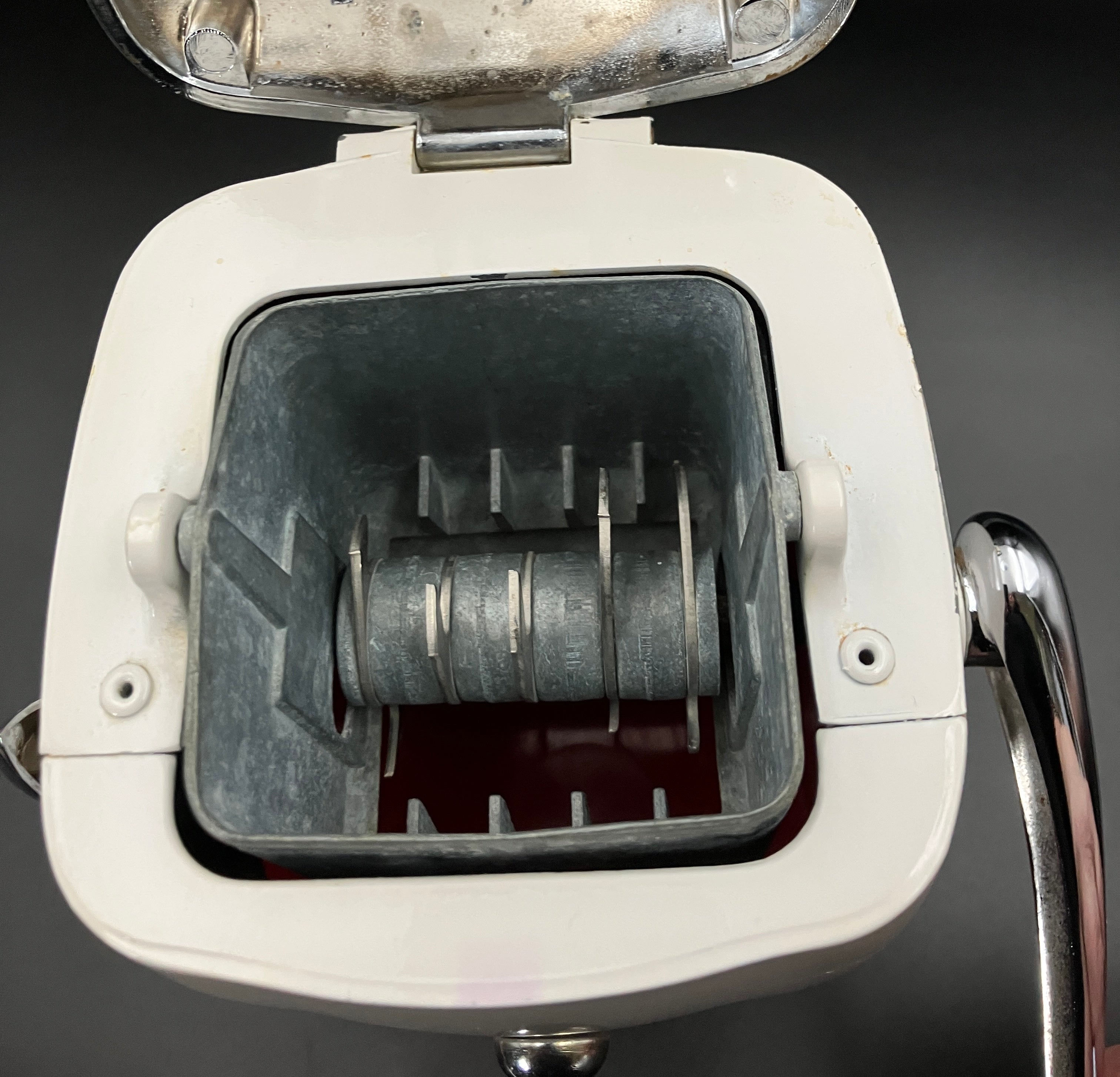 Vintage Ice-O-Mat Ice Crusher c1950/60 Made In Australia- Great Condition