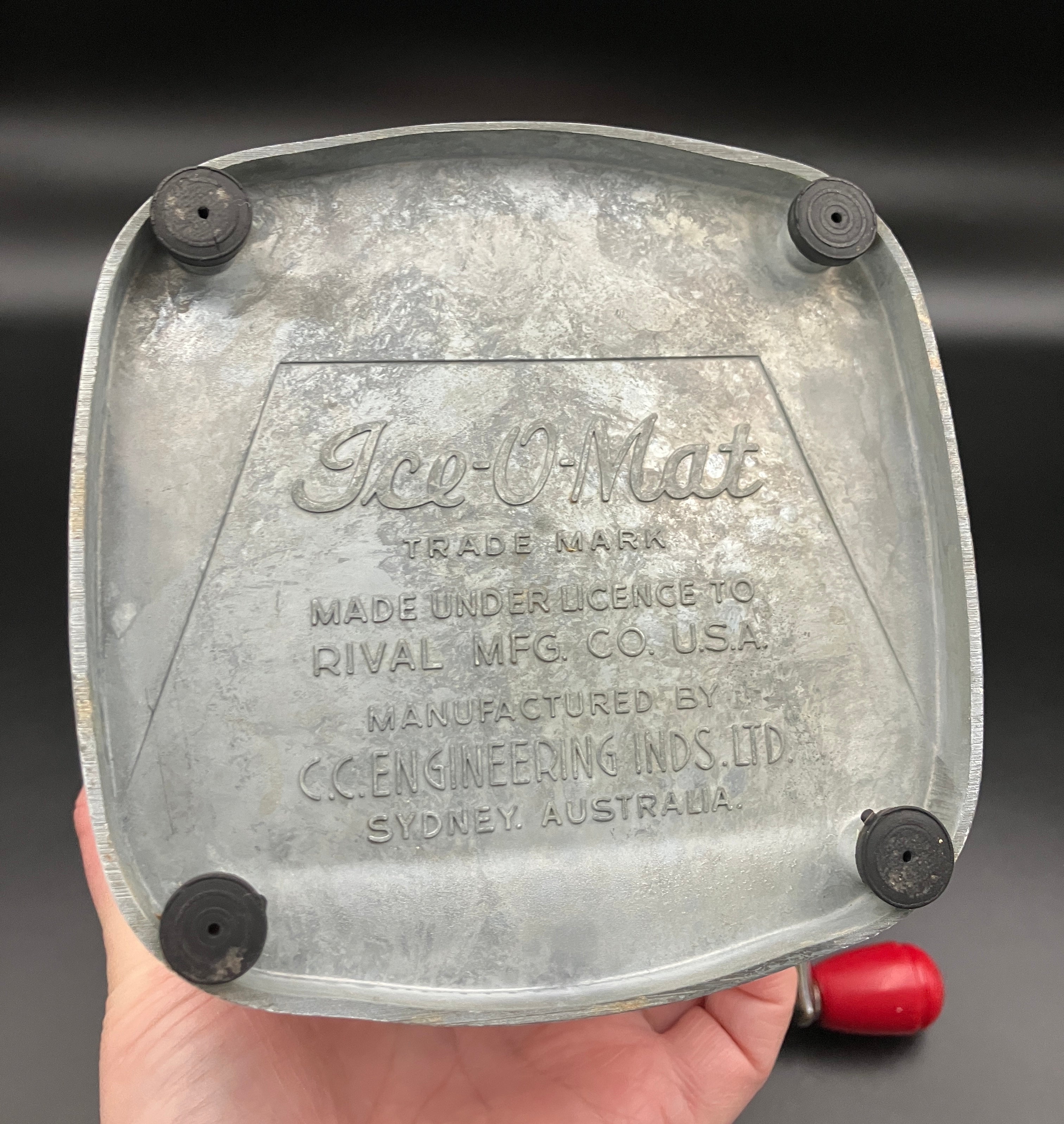 Vintage Ice-O-Mat Ice Crusher c1950/60 Made In Australia- Great Condition