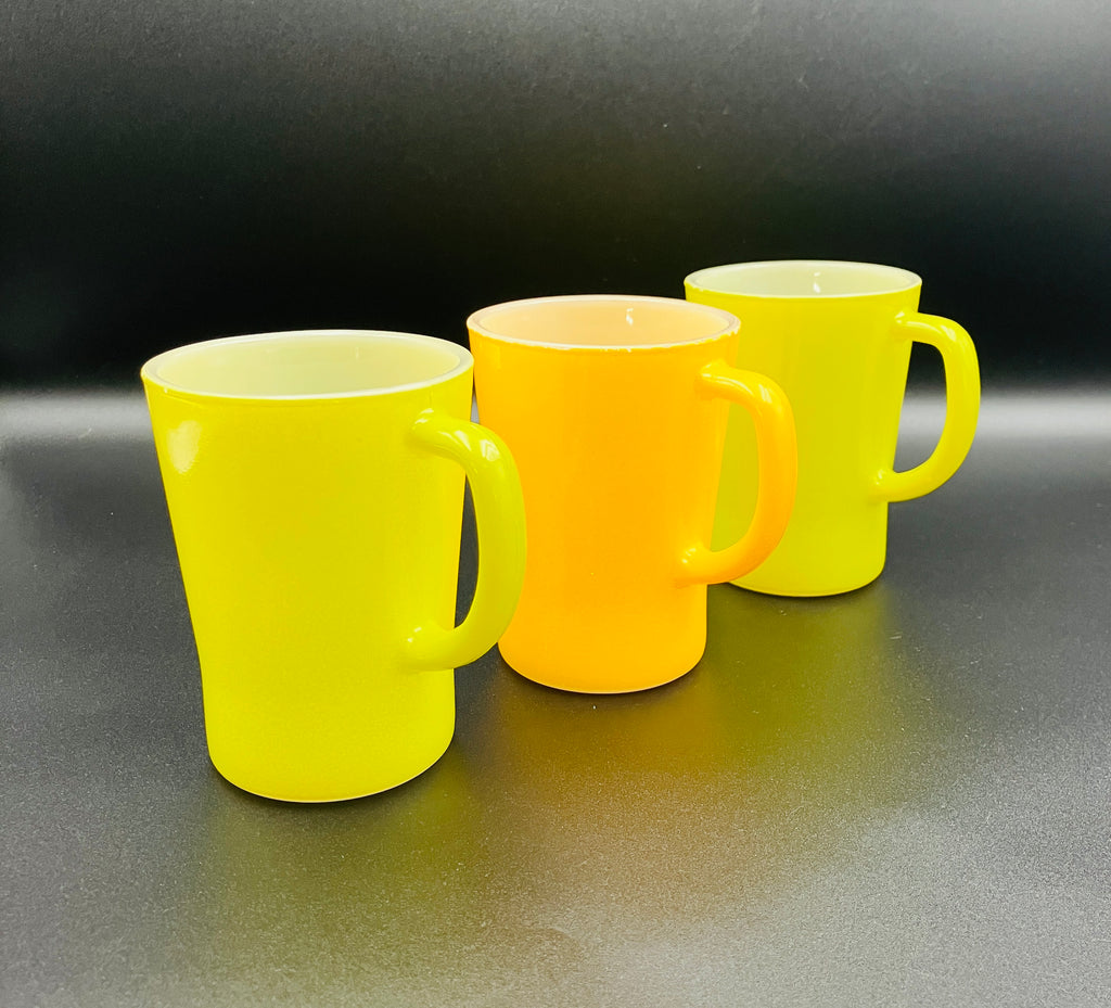 Vintage Pyrex Mugs Crown Mug Set Of 3 Solid Lime And Yellow Mugs