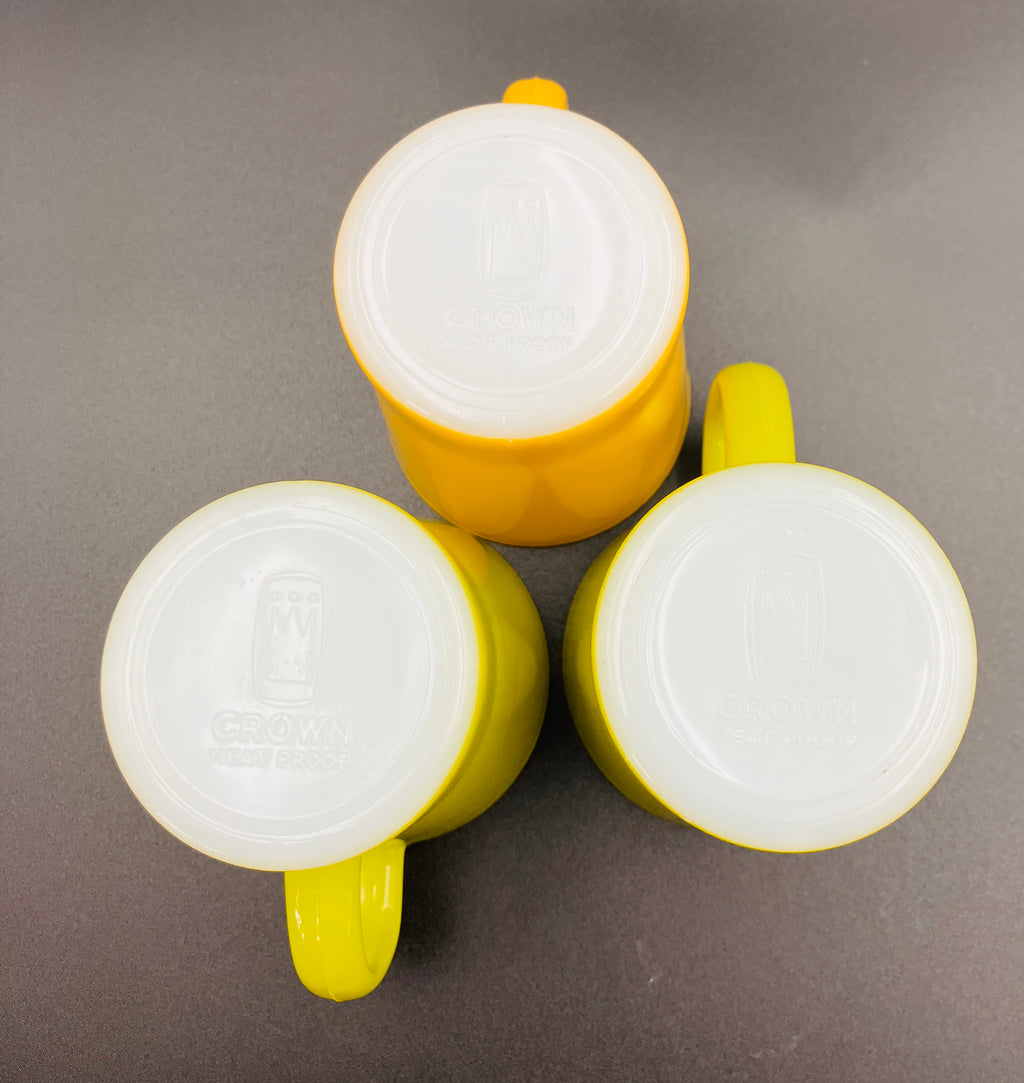Vintage Pyrex Mugs Crown Mug Set Of 3 Solid Lime And Yellow Mugs