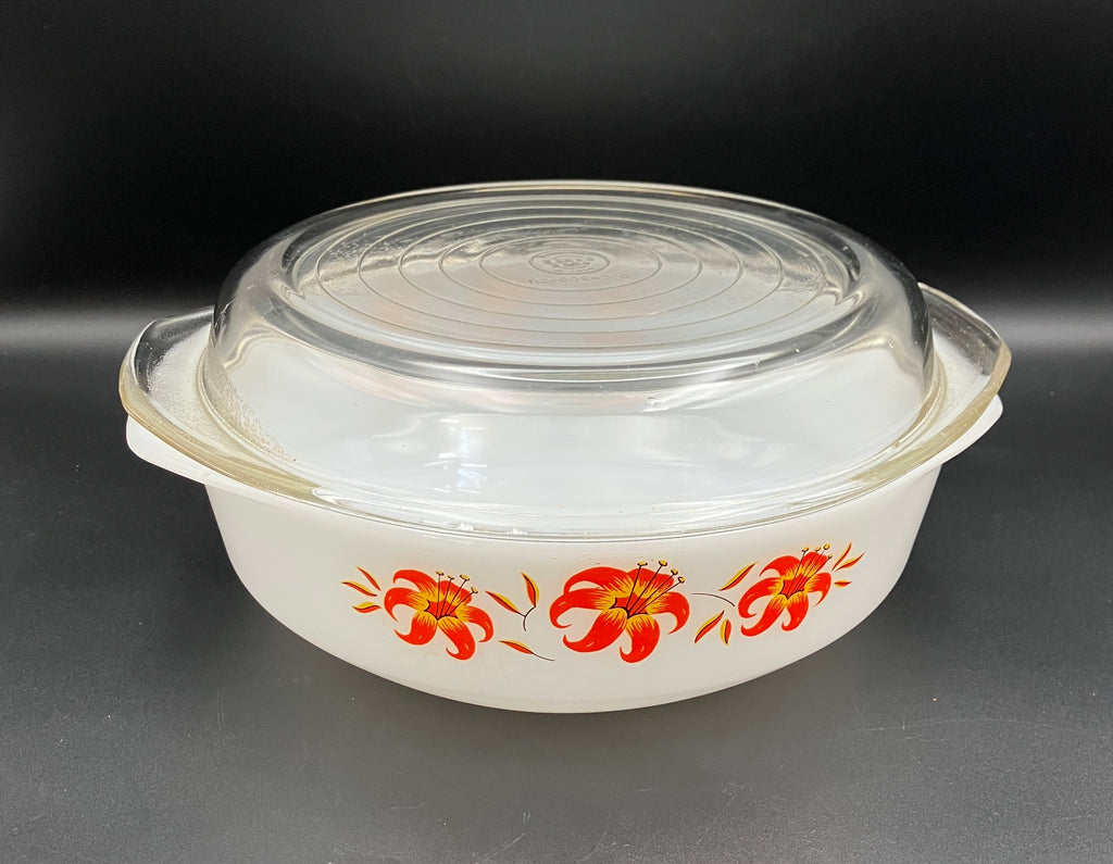 Vintage Pyrex Tiger Lily Round Casserole & CR300 Lid 1972 Crown Pyrex