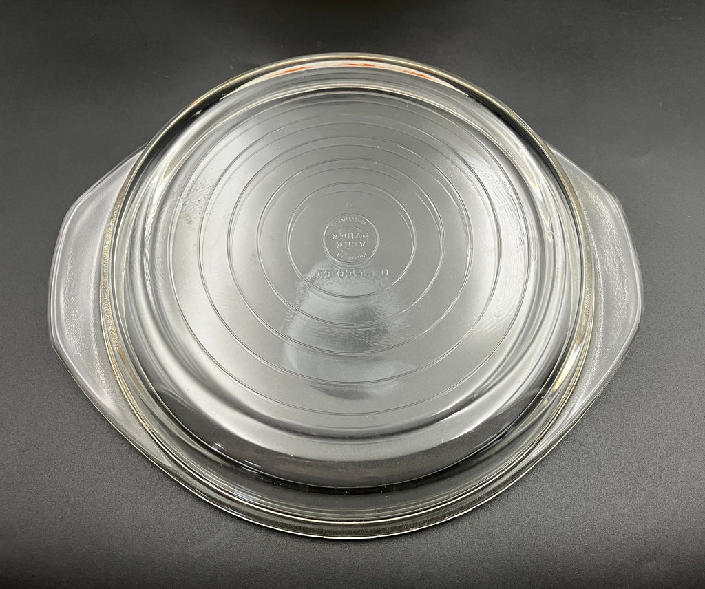 Vintage Pyrex Tiger Lily Round Casserole & CR300 Lid 1972 Crown Pyrex