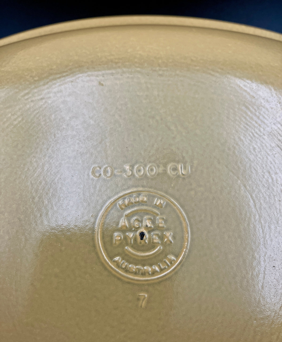 Pyrex Spray Ware Casserole Dish Yellow With Lid CO 300 Colour Ware VGC