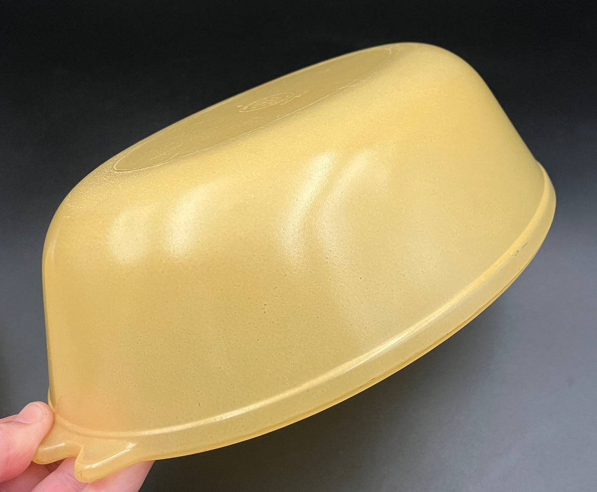 Pyrex Spray Ware Casserole Dish Yellow With Lid CO 300 Colour Ware VGC