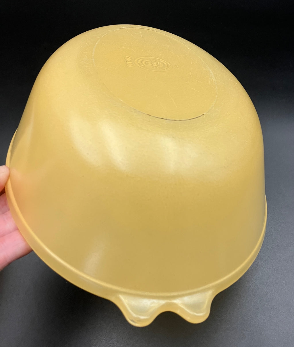 Pyrex Spray Ware Casserole Dish Yellow With Lid CO 300 Colour Ware VGC