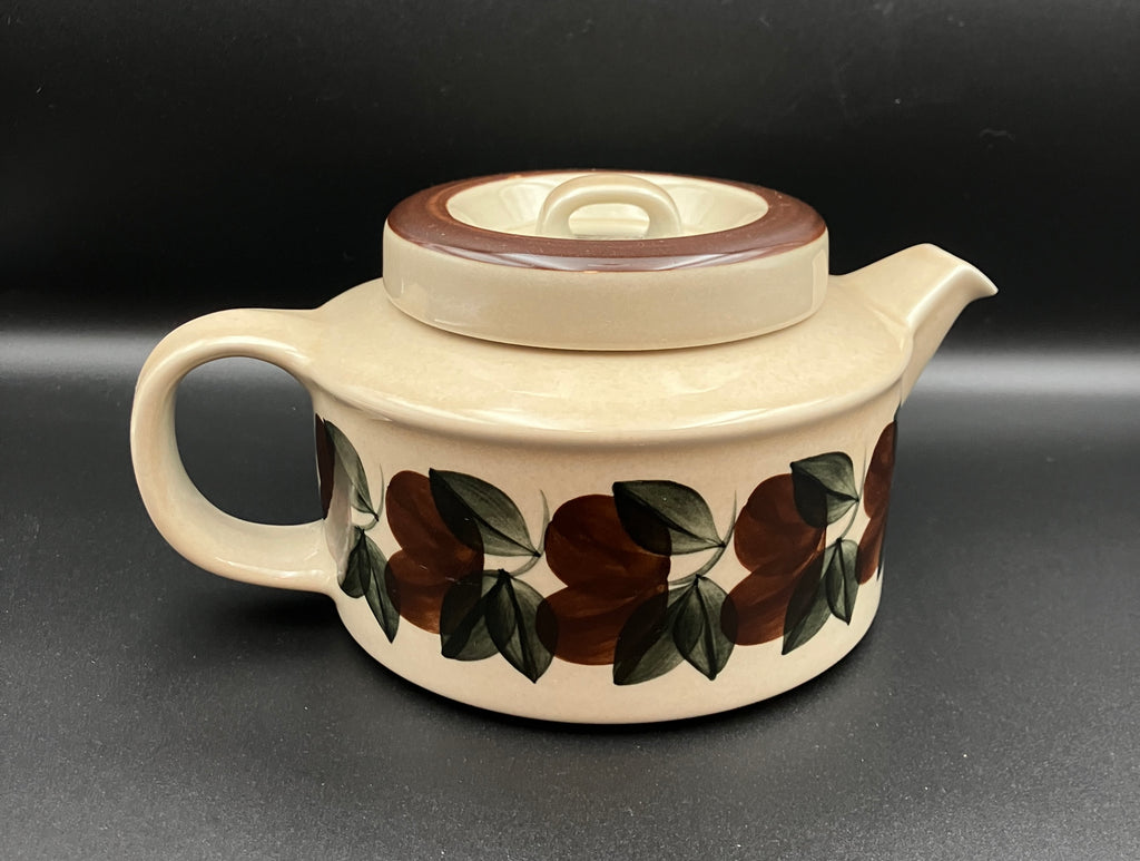 Arabia Finland Ruija Teapot With Strainer by Raija Uosikkinen Mid Century Modern