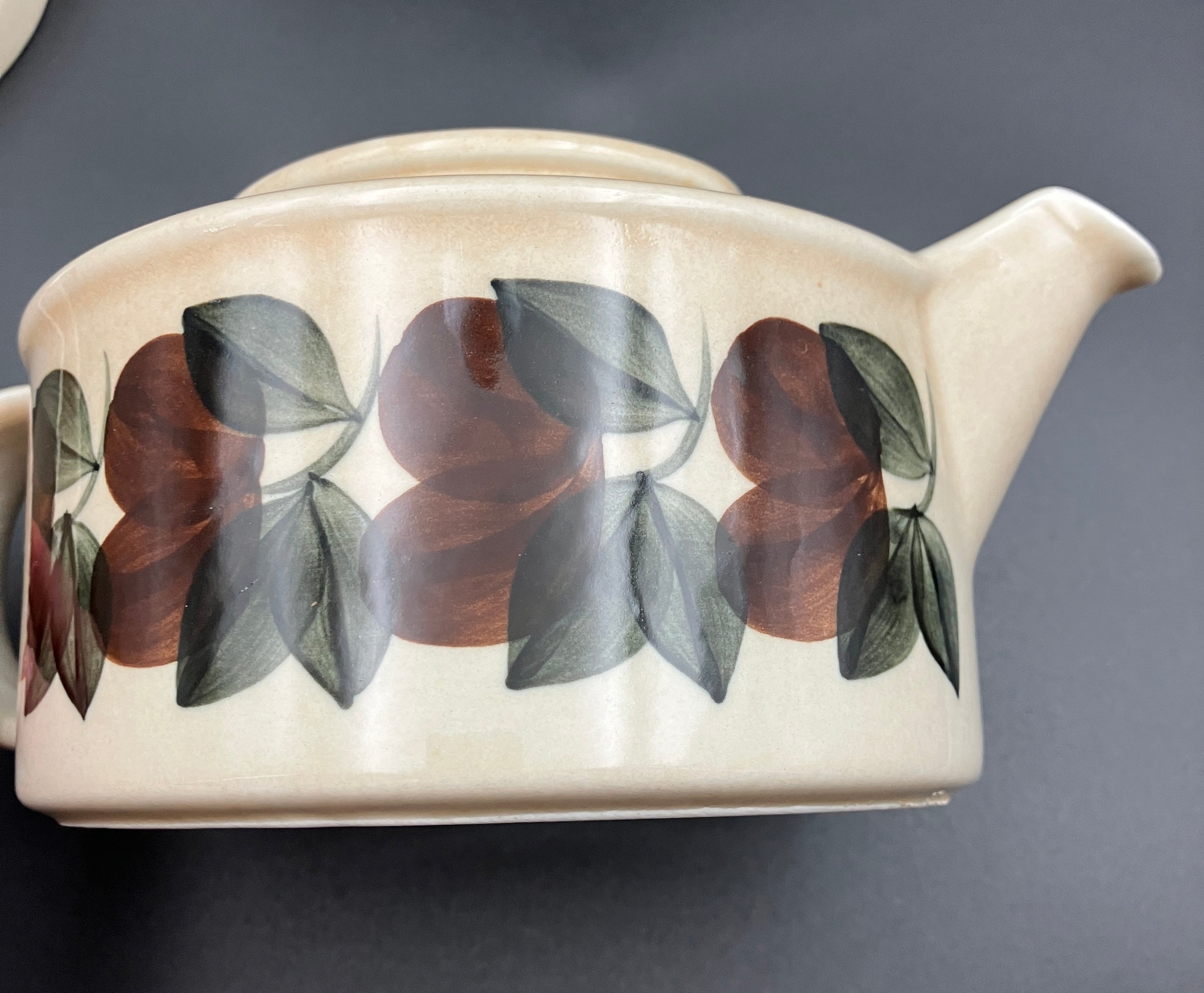 Arabia Finland Ruija Teapot With Strainer by Raija Uosikkinen Mid Century Modern