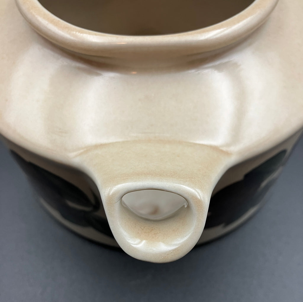 Arabia Finland Ruija Teapot With Strainer by Raija Uosikkinen Mid Century Modern