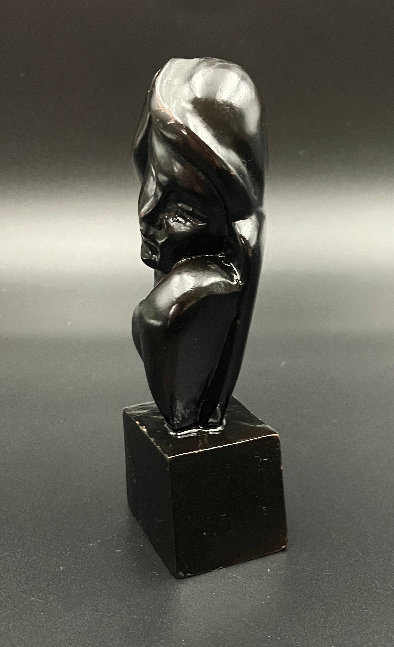 Art Deco Hand Carved Woman Sculpture Small Decor Bust Female 11.5cm Tall