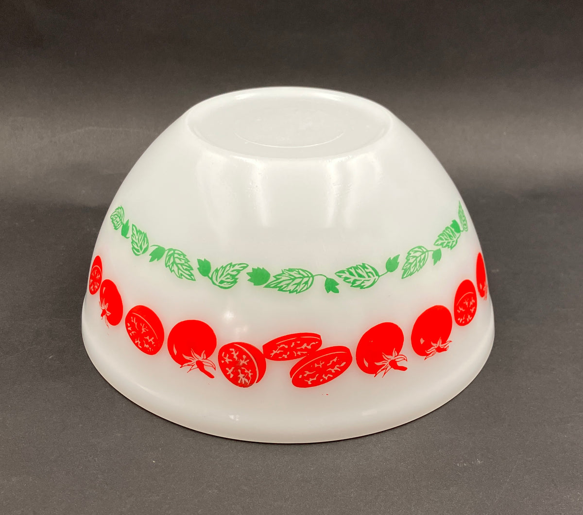 Vintage Pyrex Harvest Nesting Bowl 8” Tomato Pattern Good Condition