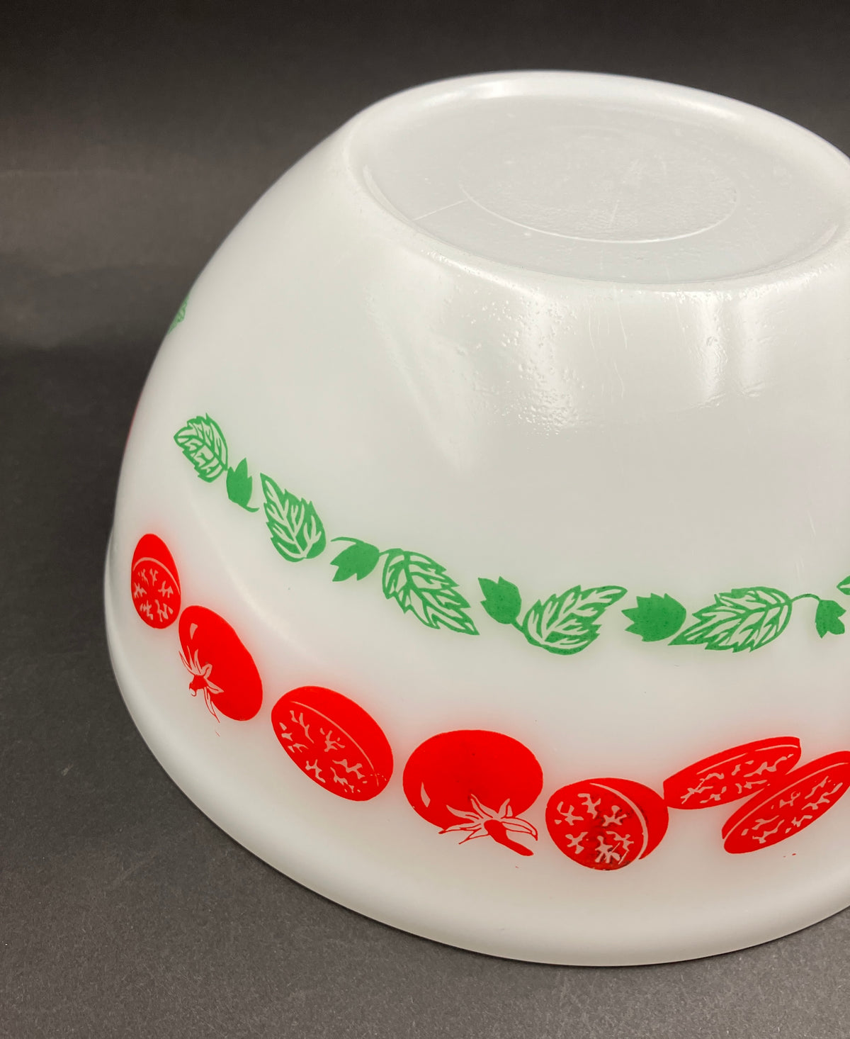 Vintage Pyrex Harvest Nesting Bowl 8” Tomato Pattern Good Condition