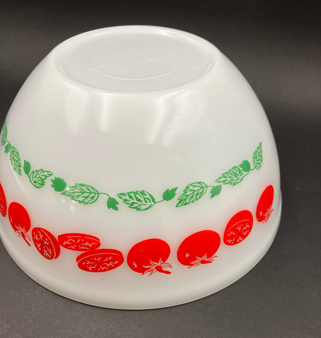 Vintage Pyrex Harvest Nesting Bowl 8” Tomato Pattern Good Condition