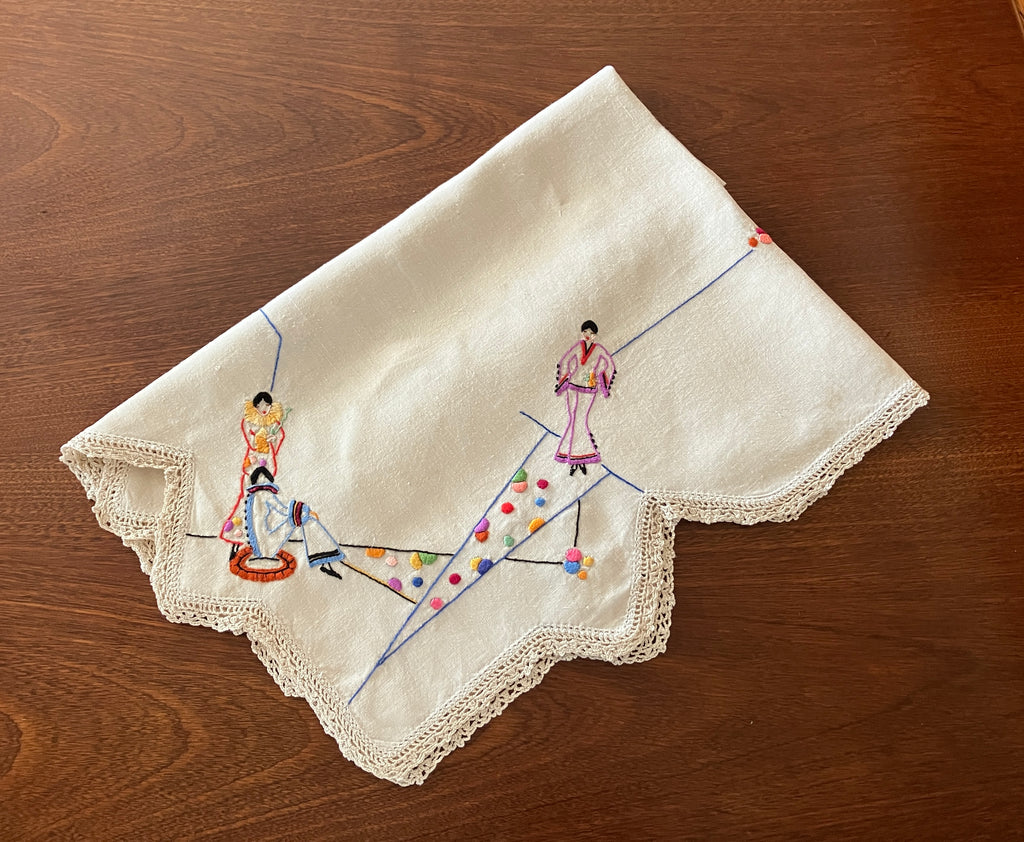 Vintage Embroidered Tablecloth Harlequin Fashion Ladies 88 X 85cm Table Cloth