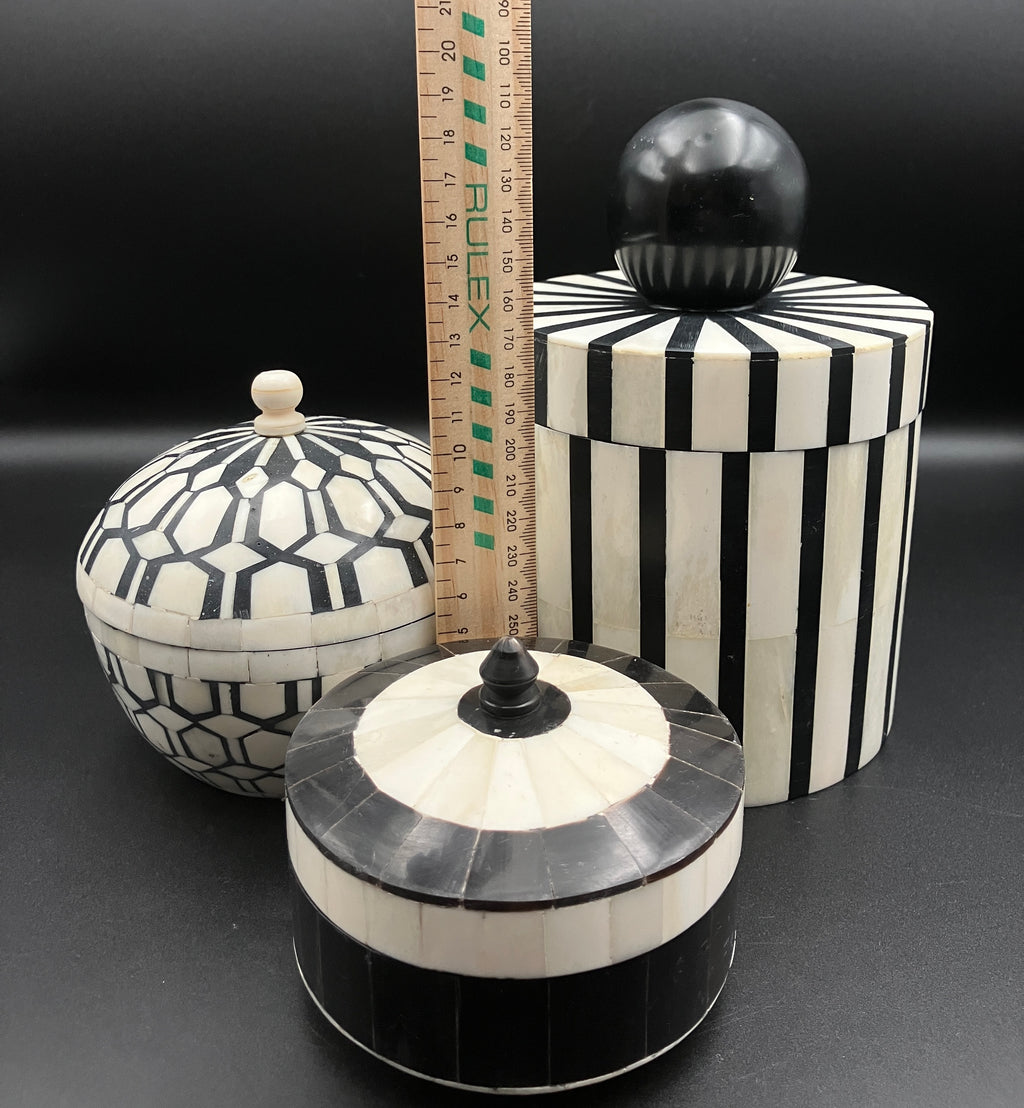 Black and White Bone Inlay Round Boxes Set Of 3 Contemporary Trinket Boxes