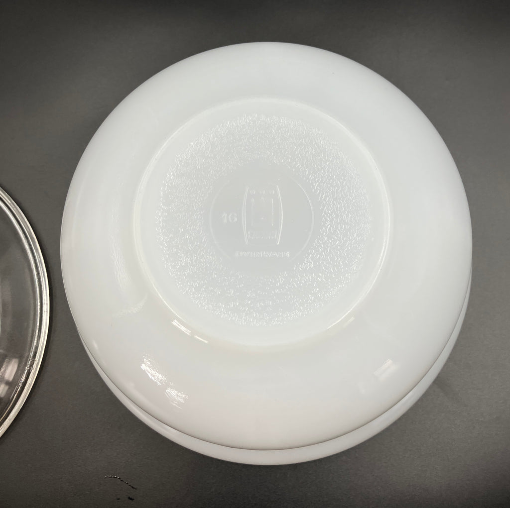 Vintage Pyrex Minstrel Half Tubby Deep Bowl With Lid Crown 1974