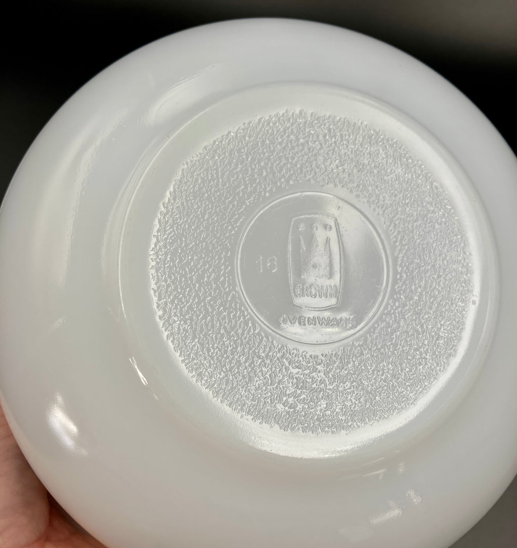 Vintage Pyrex Minstrel Half Tubby Deep Bowl With Lid Crown 1974