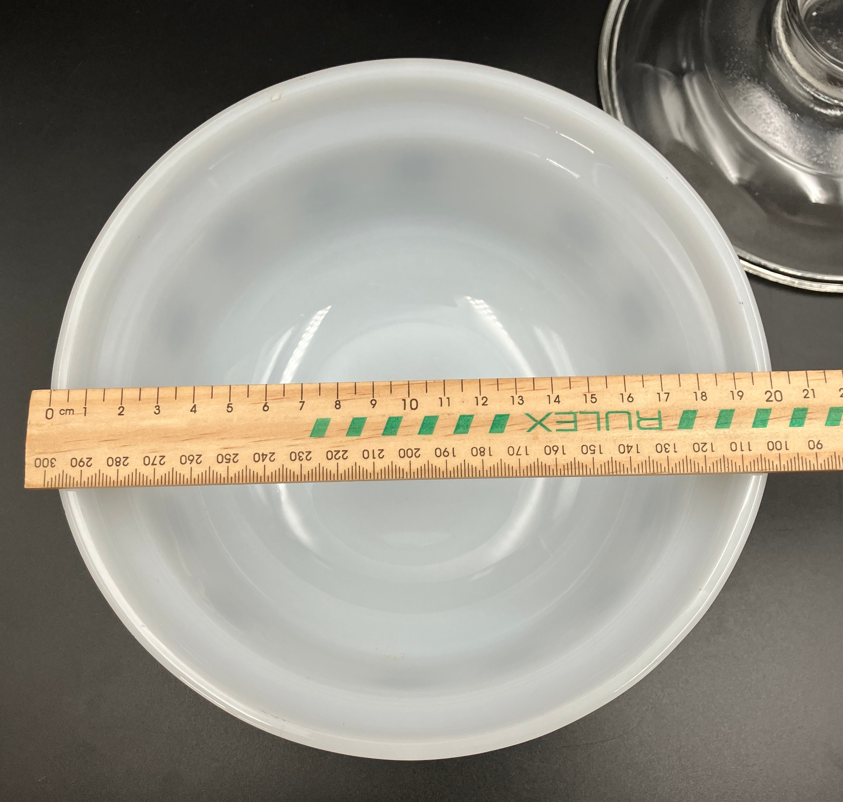 Vintage Pyrex Minstrel Half Tubby Deep Bowl With Lid Crown 1974