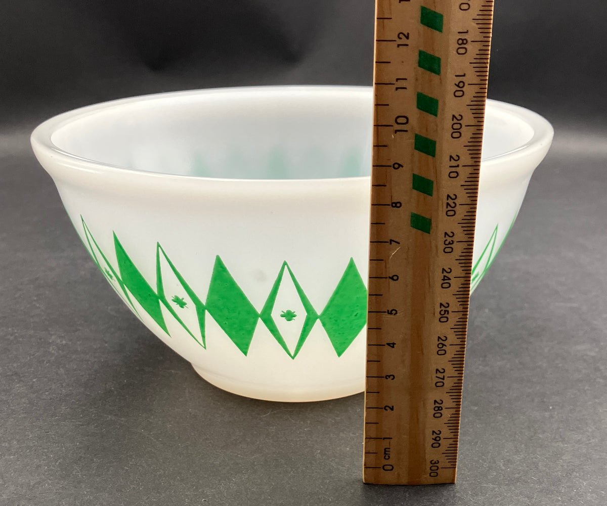 Vintage Pyrex Dotted Diamonds Green 7” Nesting Bowl Only